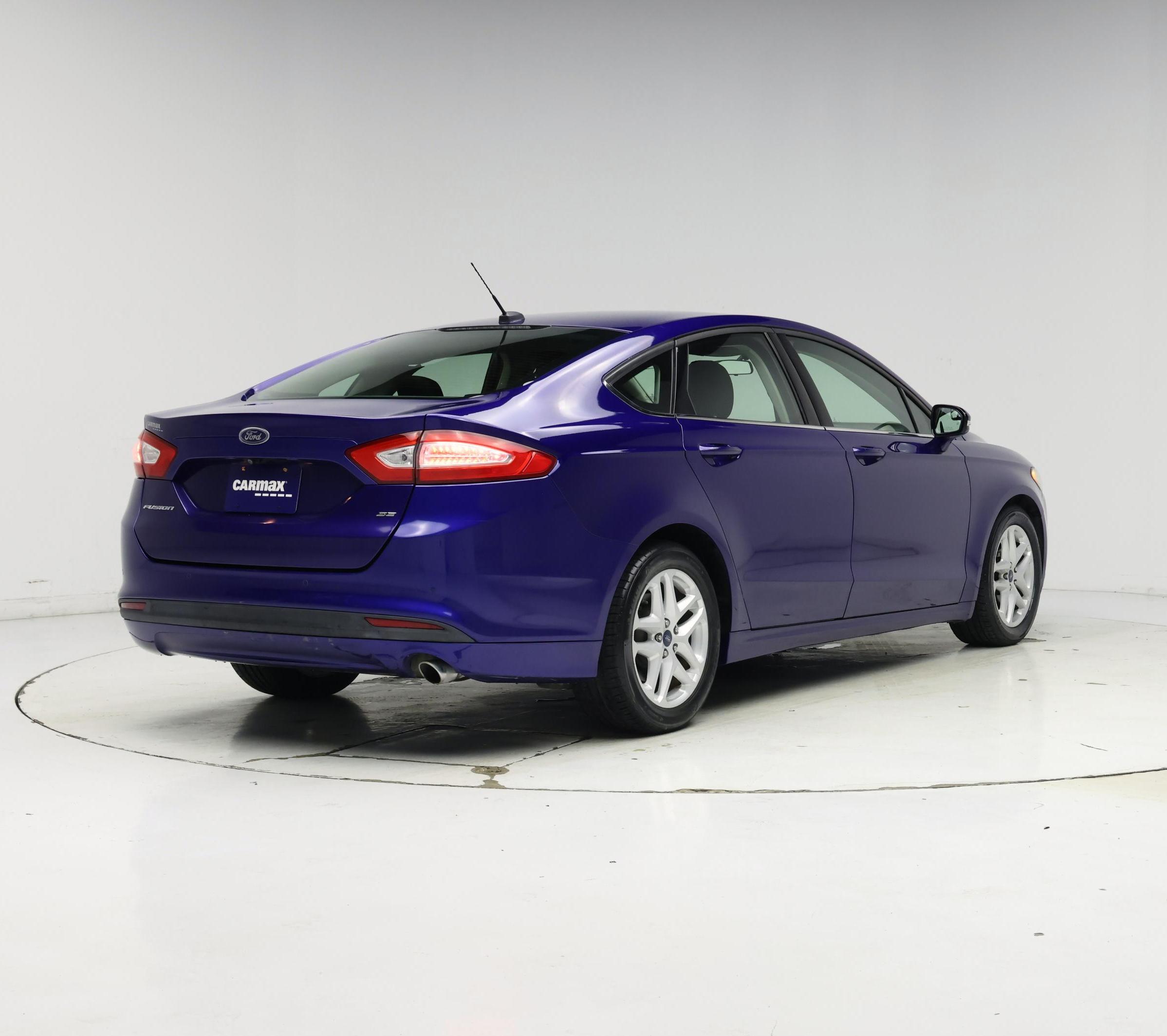 Thumbnail: 2016 Ford Fusion - 8