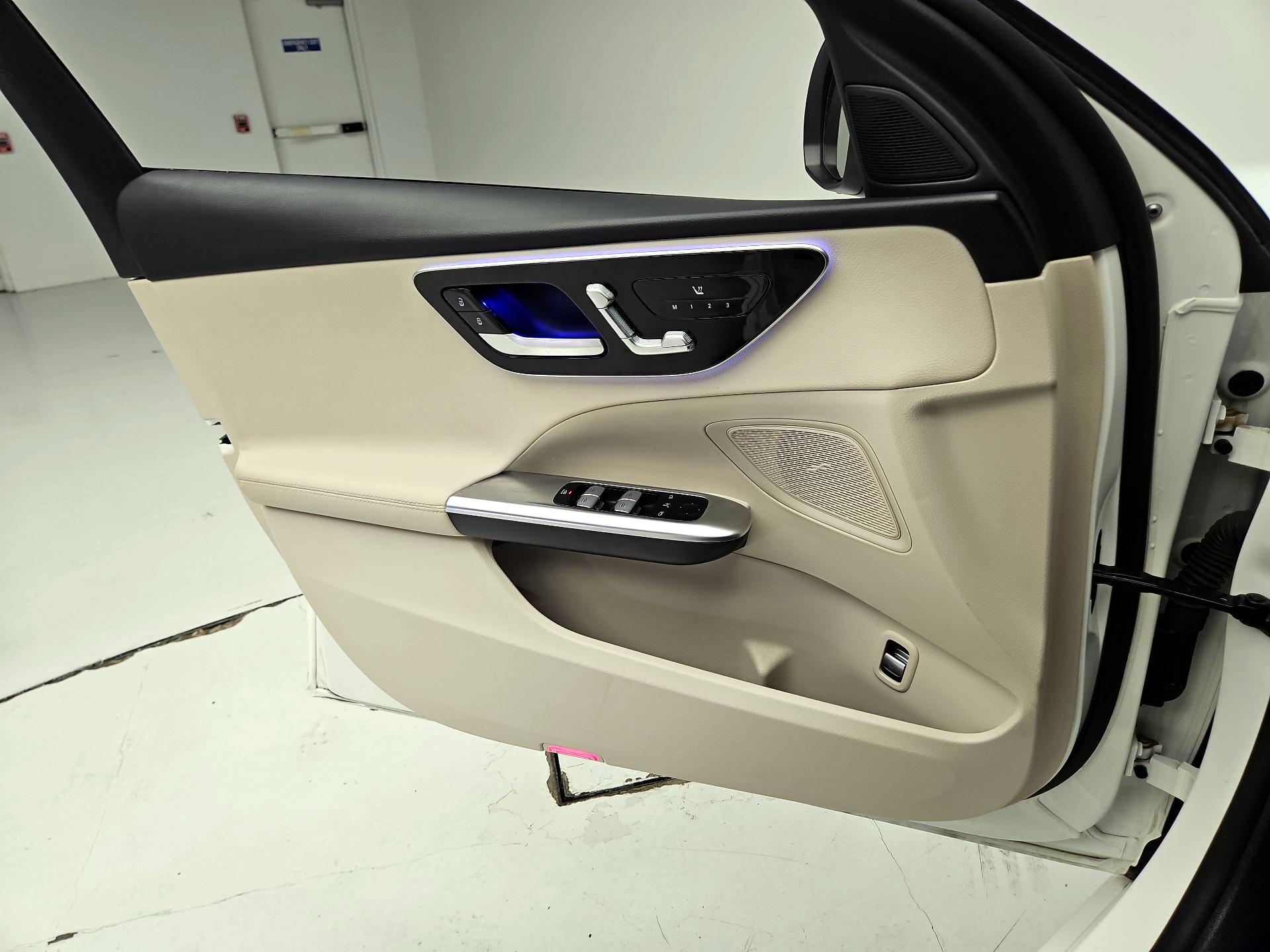 Thumbnail: 2023 Mercedes-Benz C-Class - 12