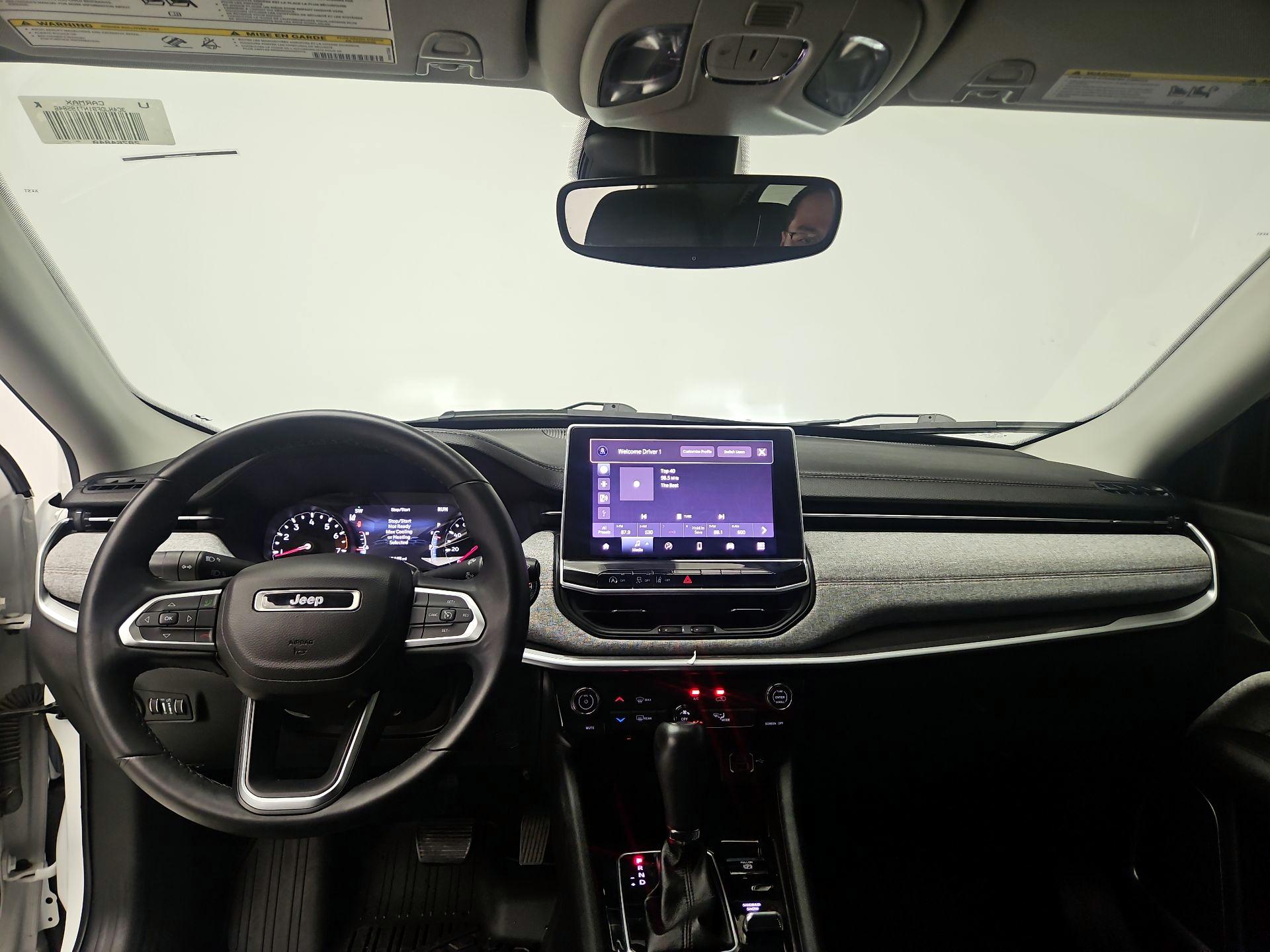 Thumbnail: 2022 Jeep Compass - 9