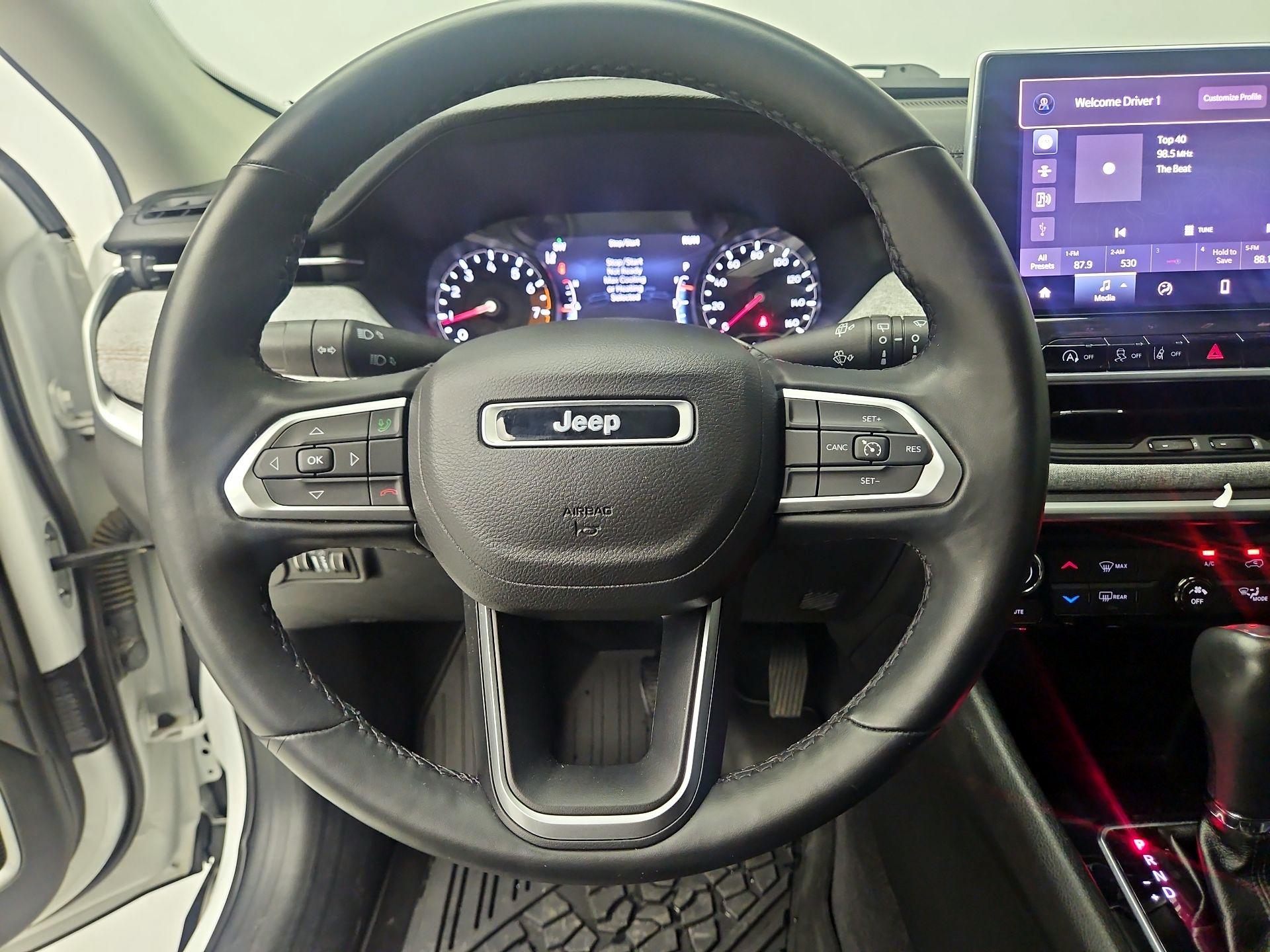 Thumbnail: 2022 Jeep Compass - 10