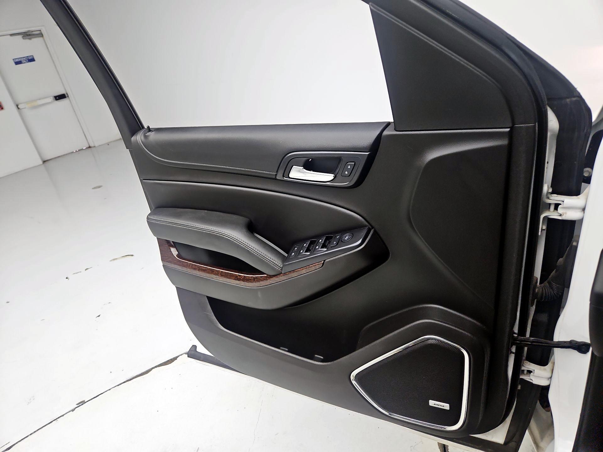 Thumbnail: 2017 GMC Yukon XL - 12