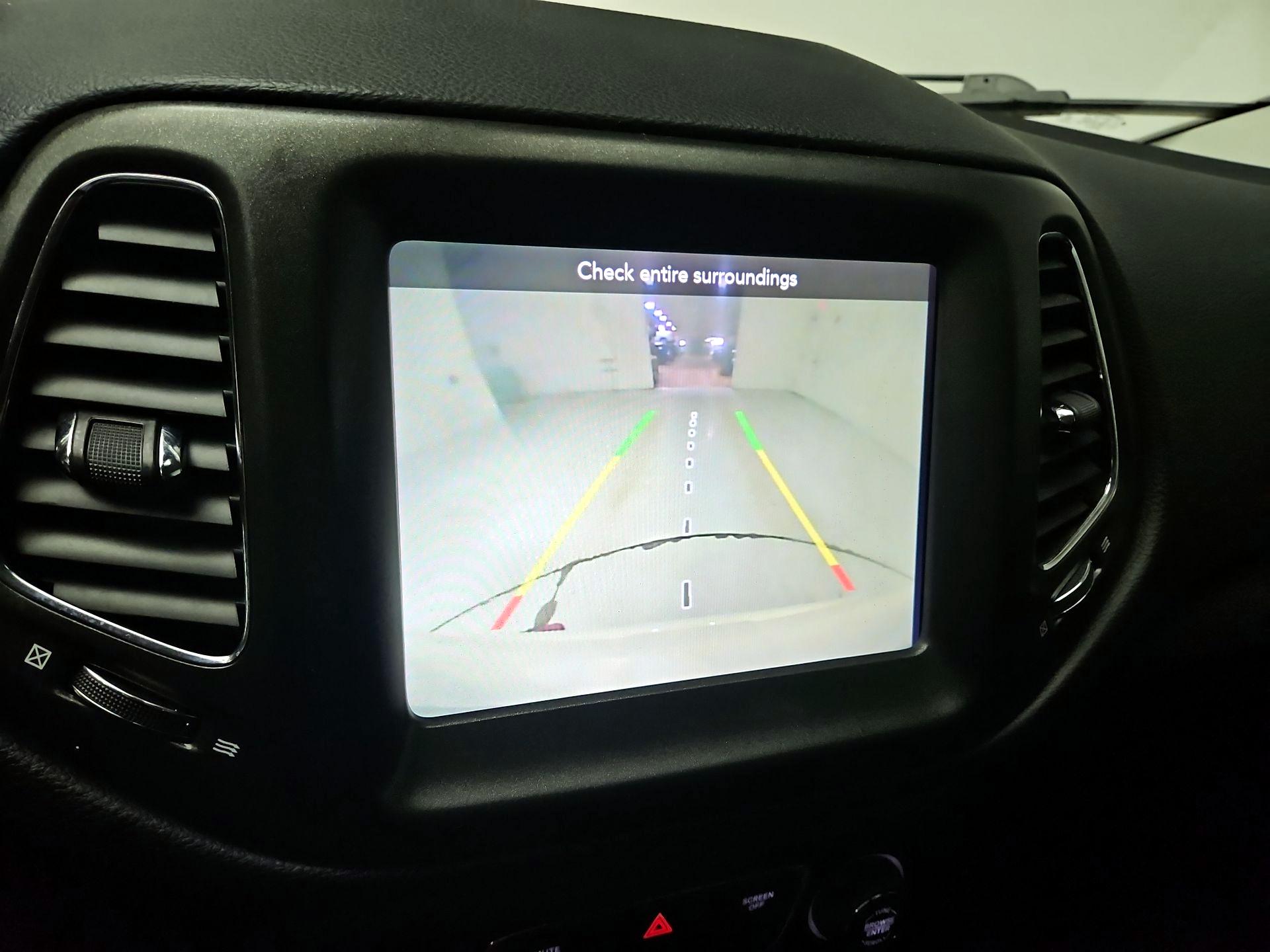 Thumbnail: 2019 Jeep Compass - 14