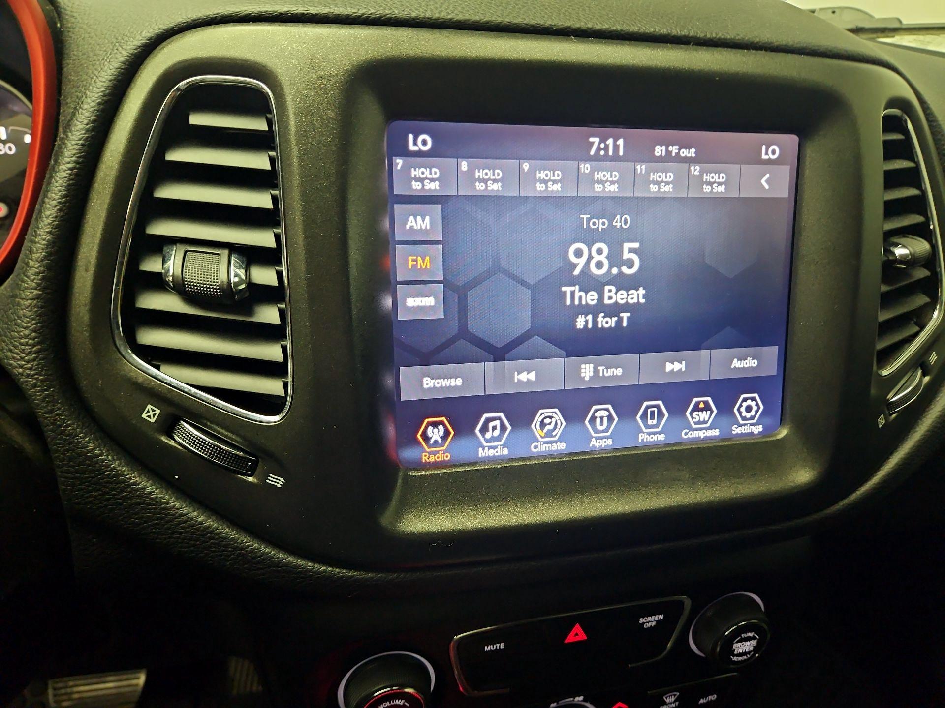 Thumbnail: 2019 Jeep Compass - 15