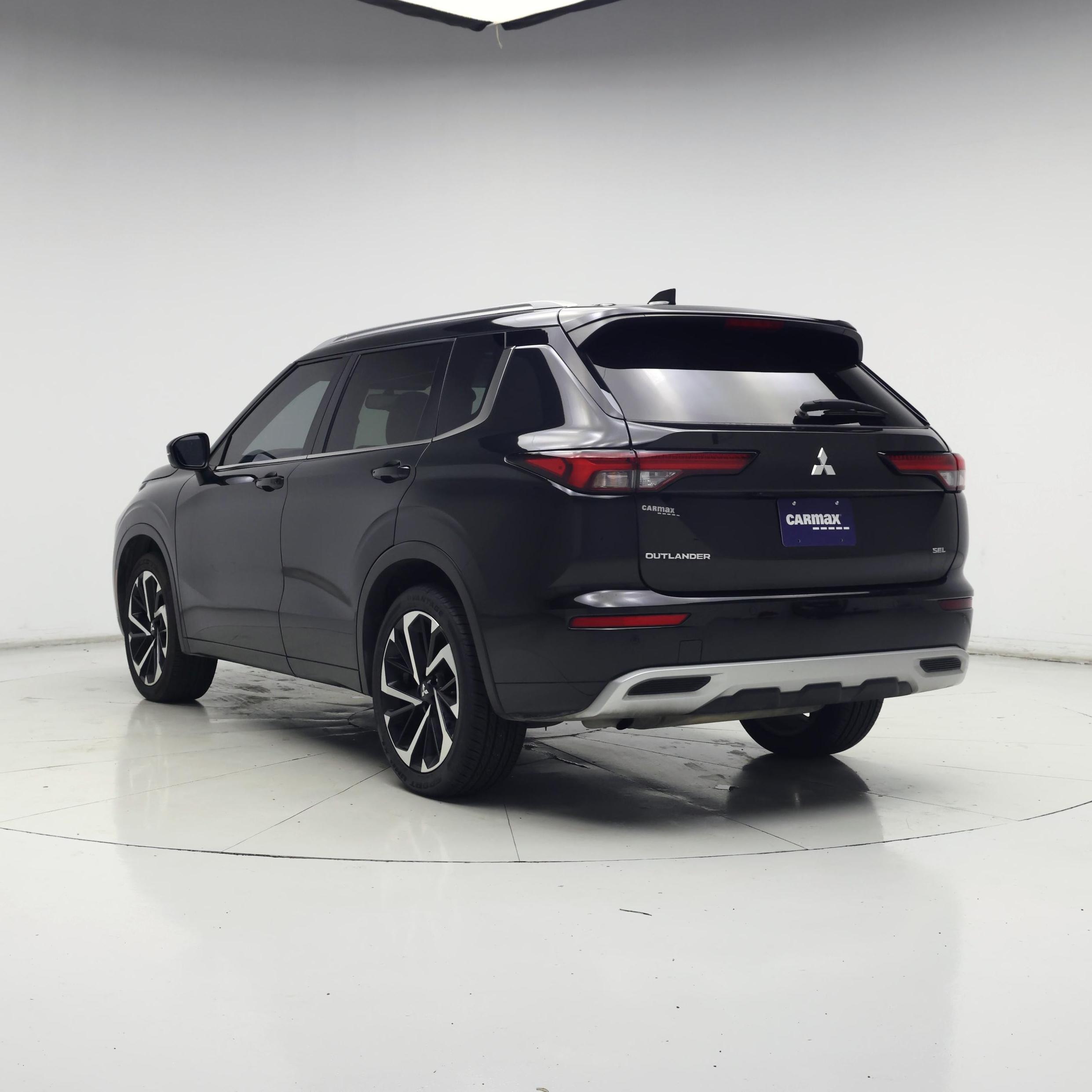 Thumbnail: 2024 Mitsubishi Outlander - 2