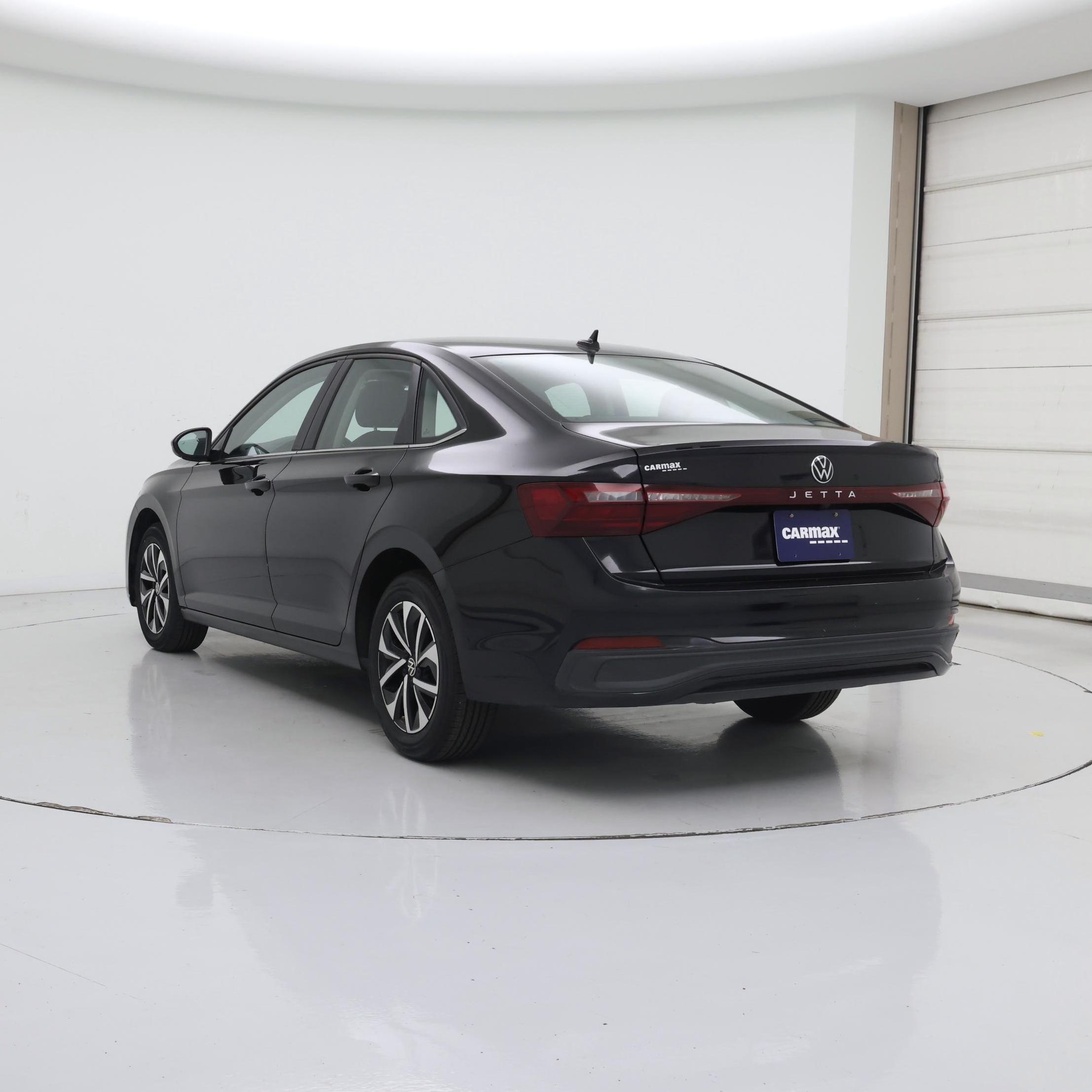 Thumbnail: 2025 Volkswagen Jetta - 2