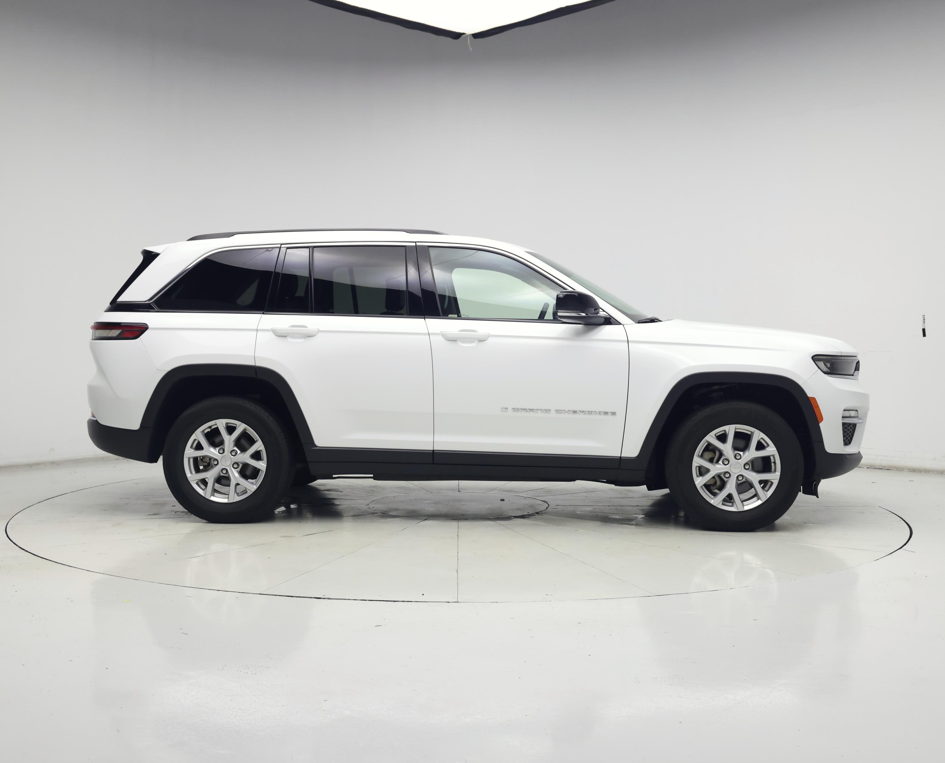 Thumbnail: 2023 Jeep Grand Cherokee - 7