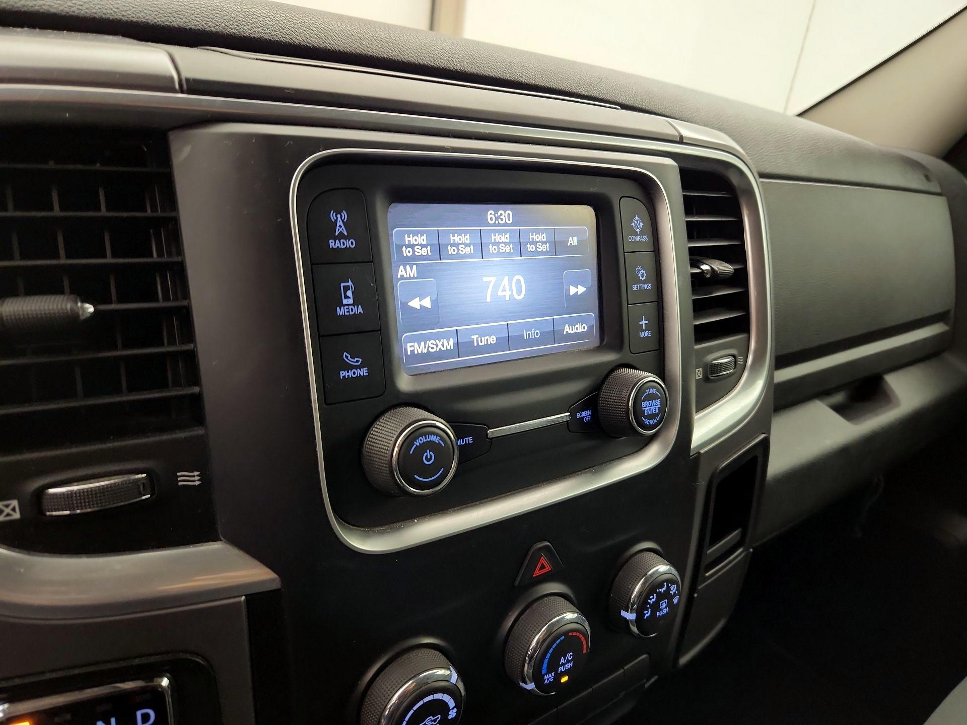 Thumbnail: 2022 RAM 1500 Classic - 15