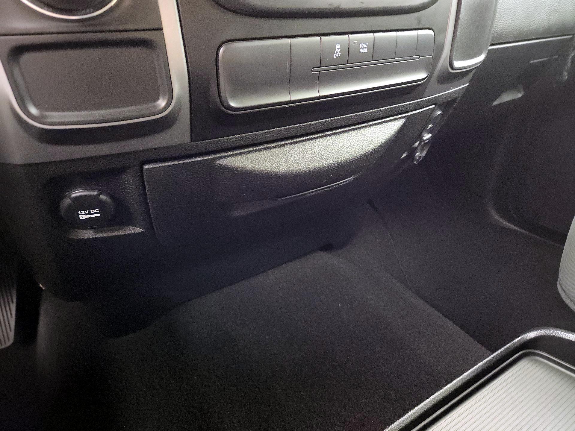 Thumbnail: 2022 RAM 1500 Classic - 18