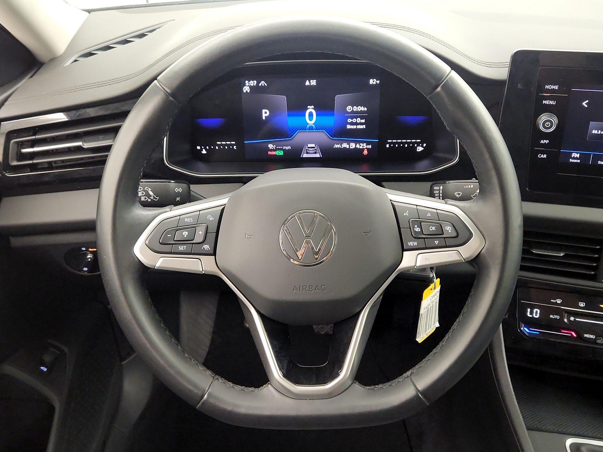 Thumbnail: 2025 Volkswagen Jetta - 10