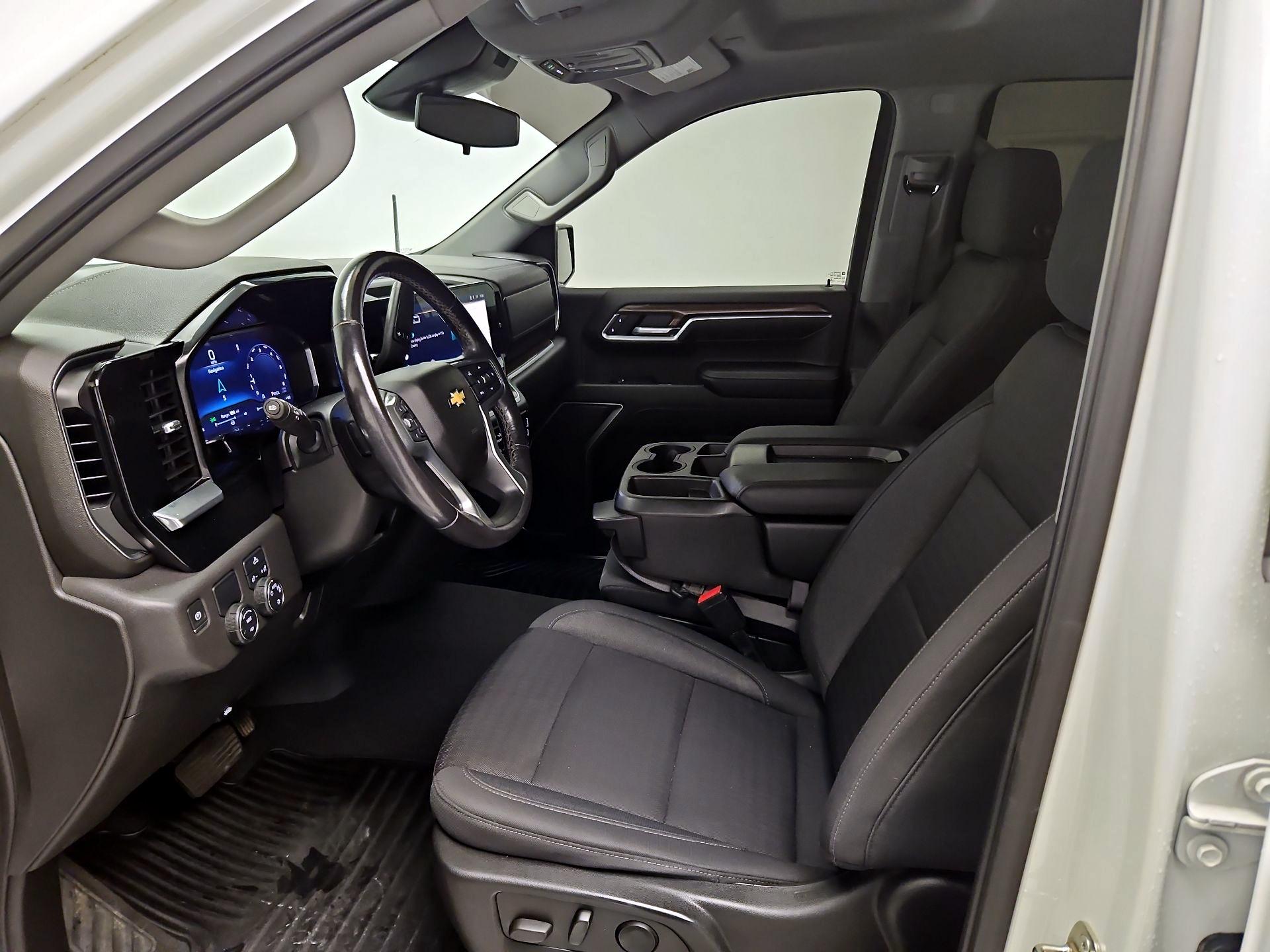 Thumbnail: 2022 Chevrolet Silverado 1500 - 11