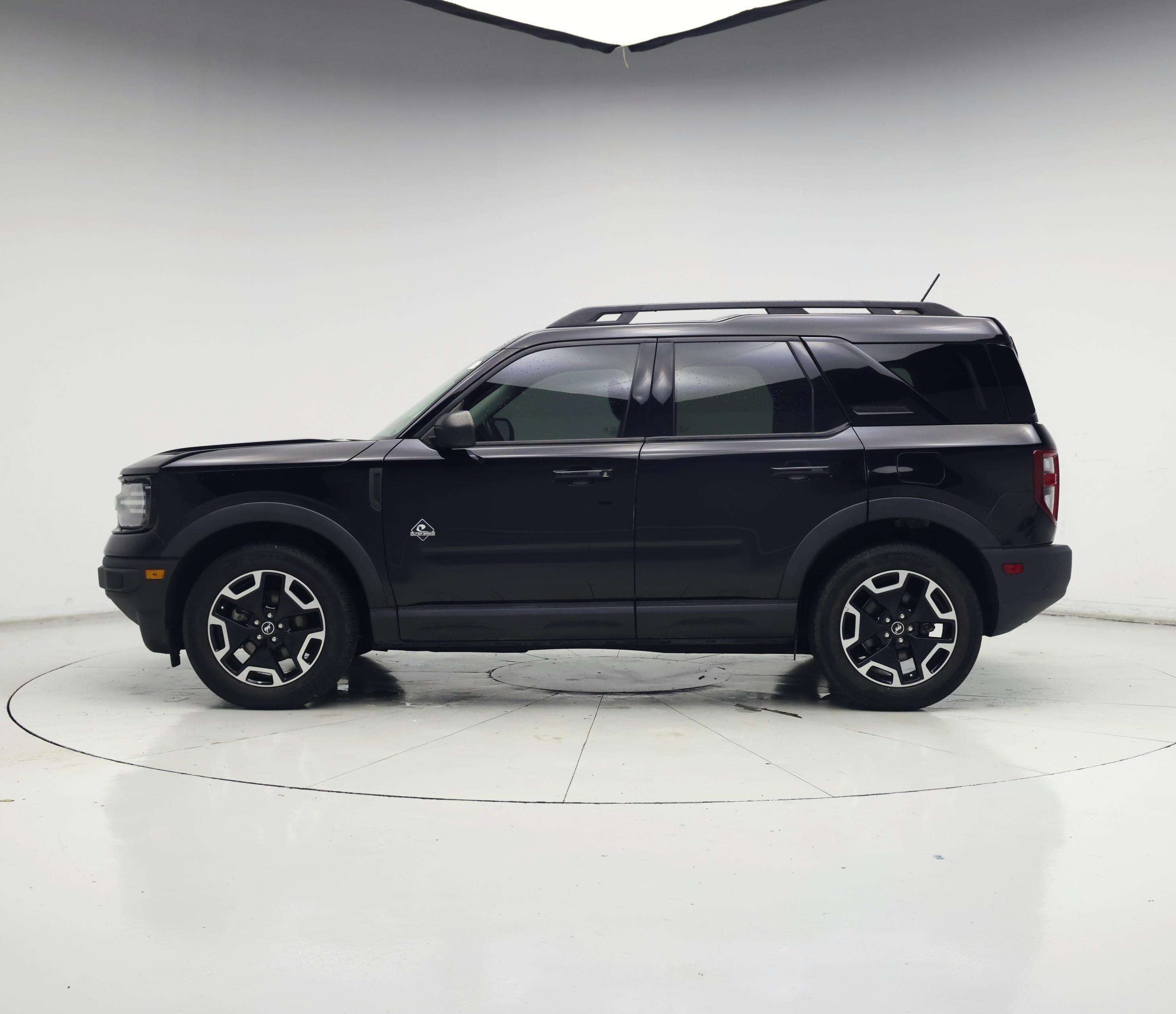 Thumbnail: 2023 Ford Bronco Sport - 3