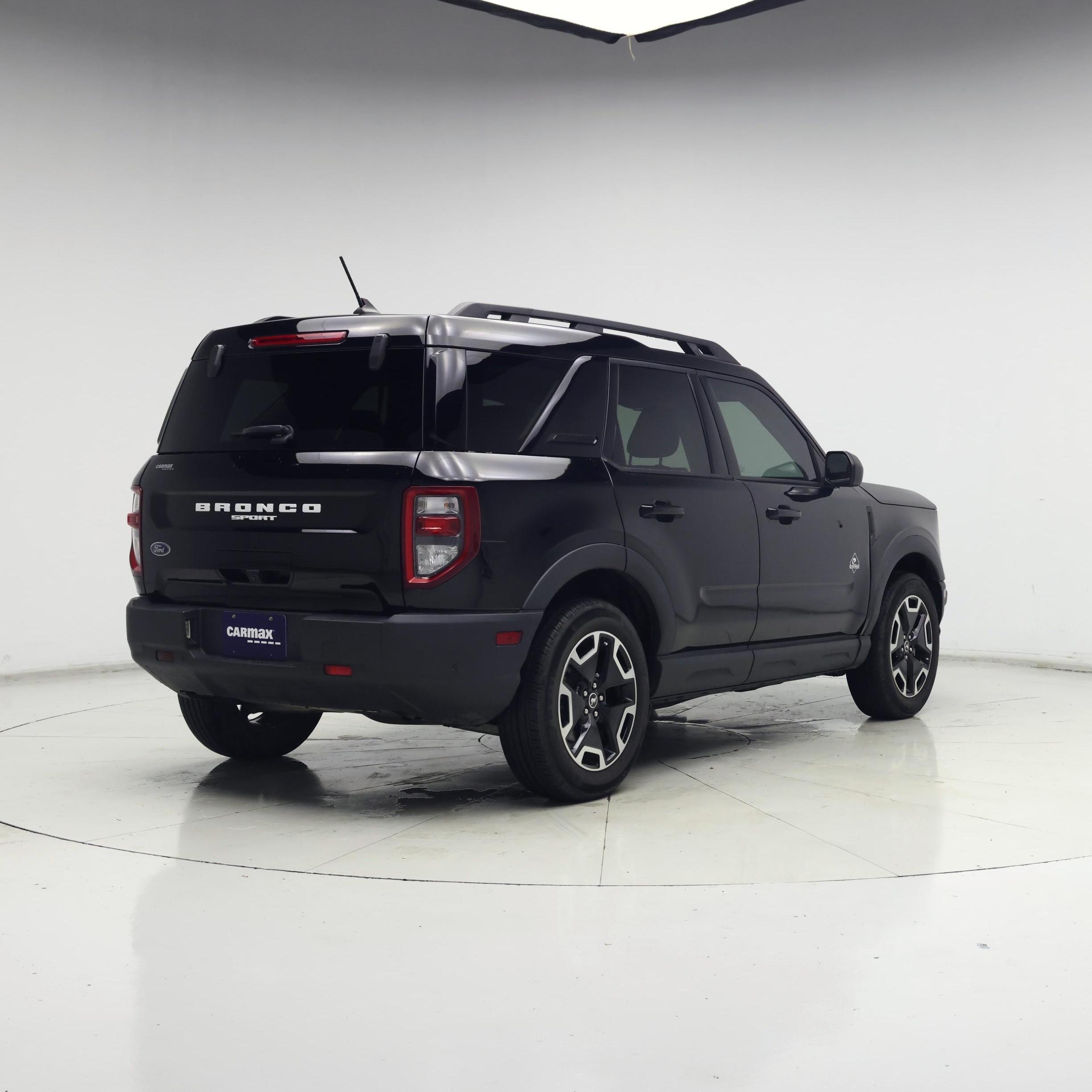 Thumbnail: 2023 Ford Bronco Sport - 8