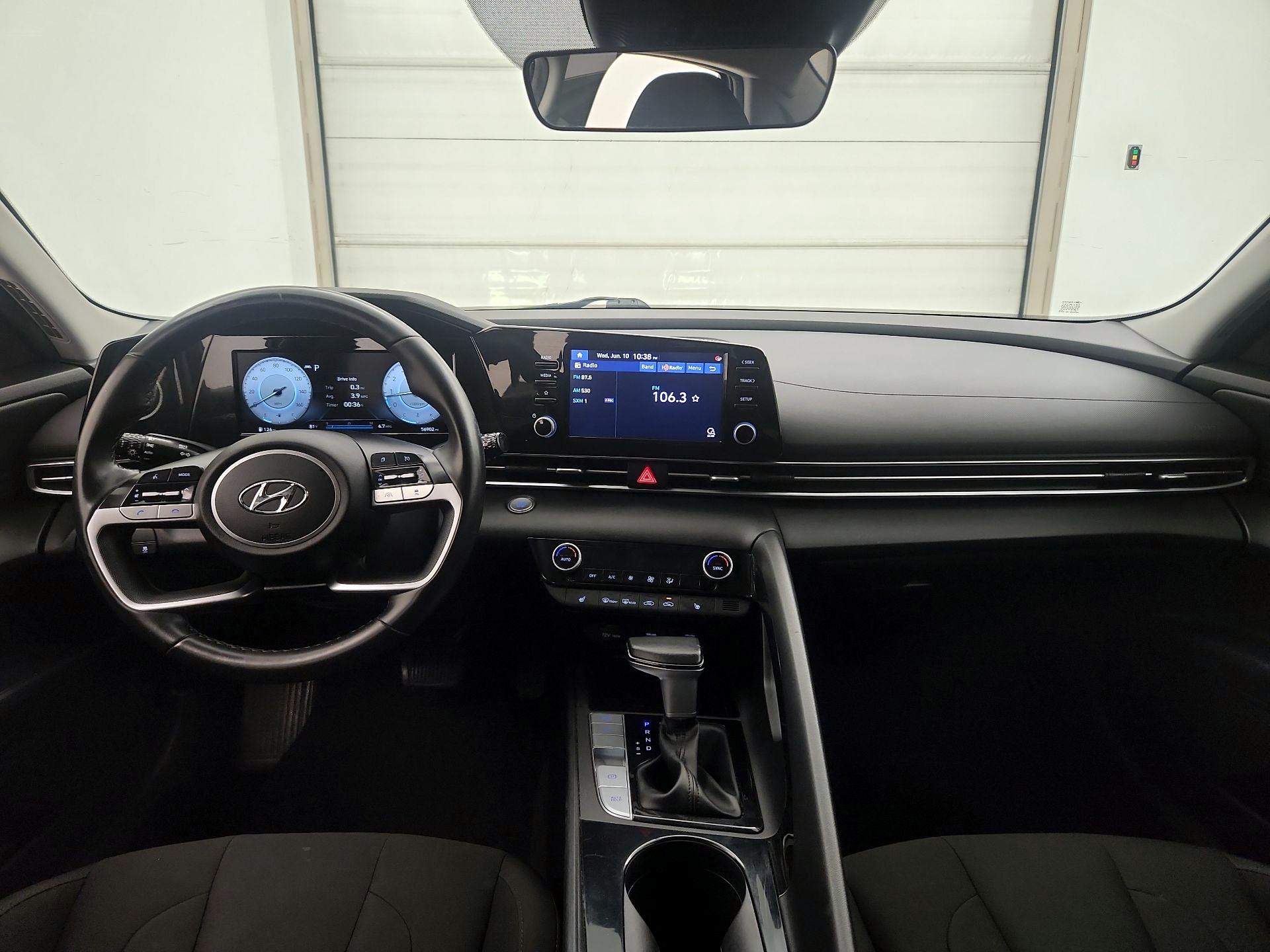 Thumbnail: 2022 Hyundai Elantra - 9