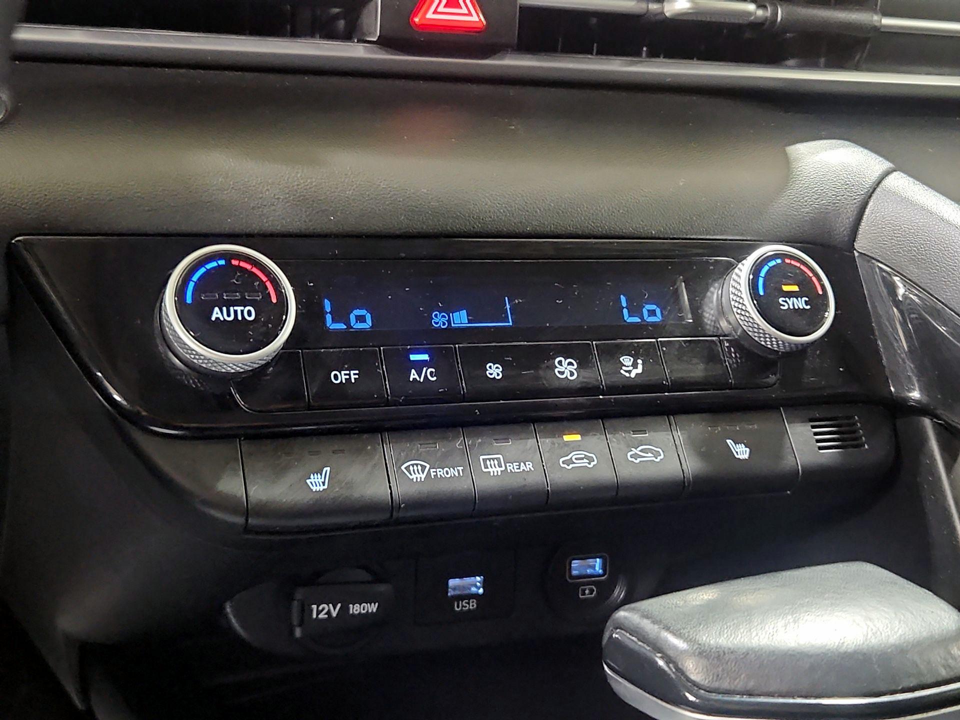 Thumbnail: 2022 Hyundai Elantra - 16