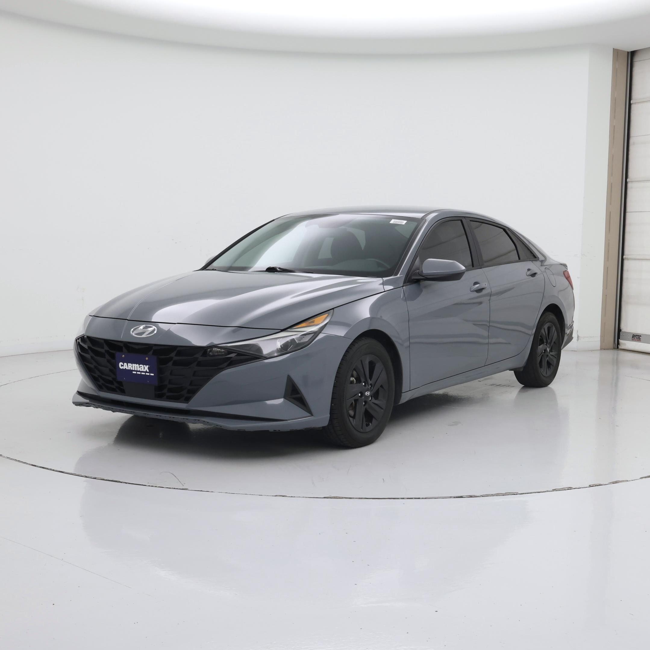Thumbnail: 2022 Hyundai Elantra - 4