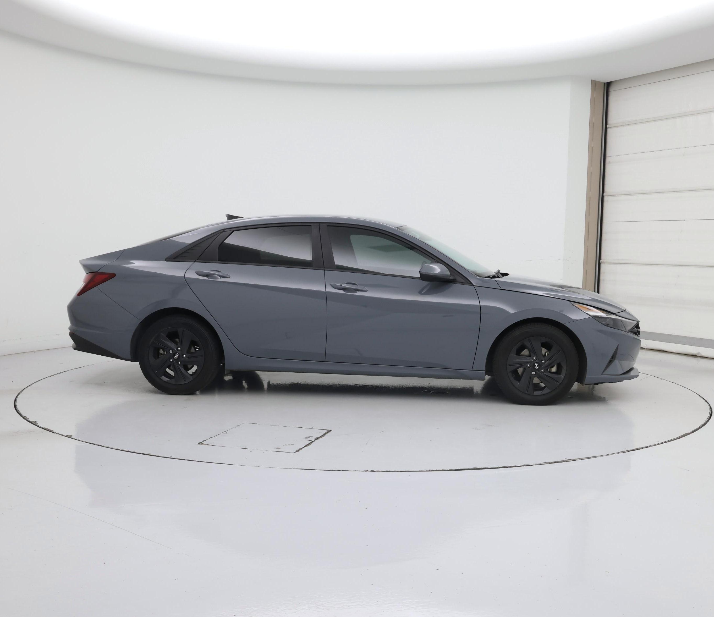Thumbnail: 2022 Hyundai Elantra - 7