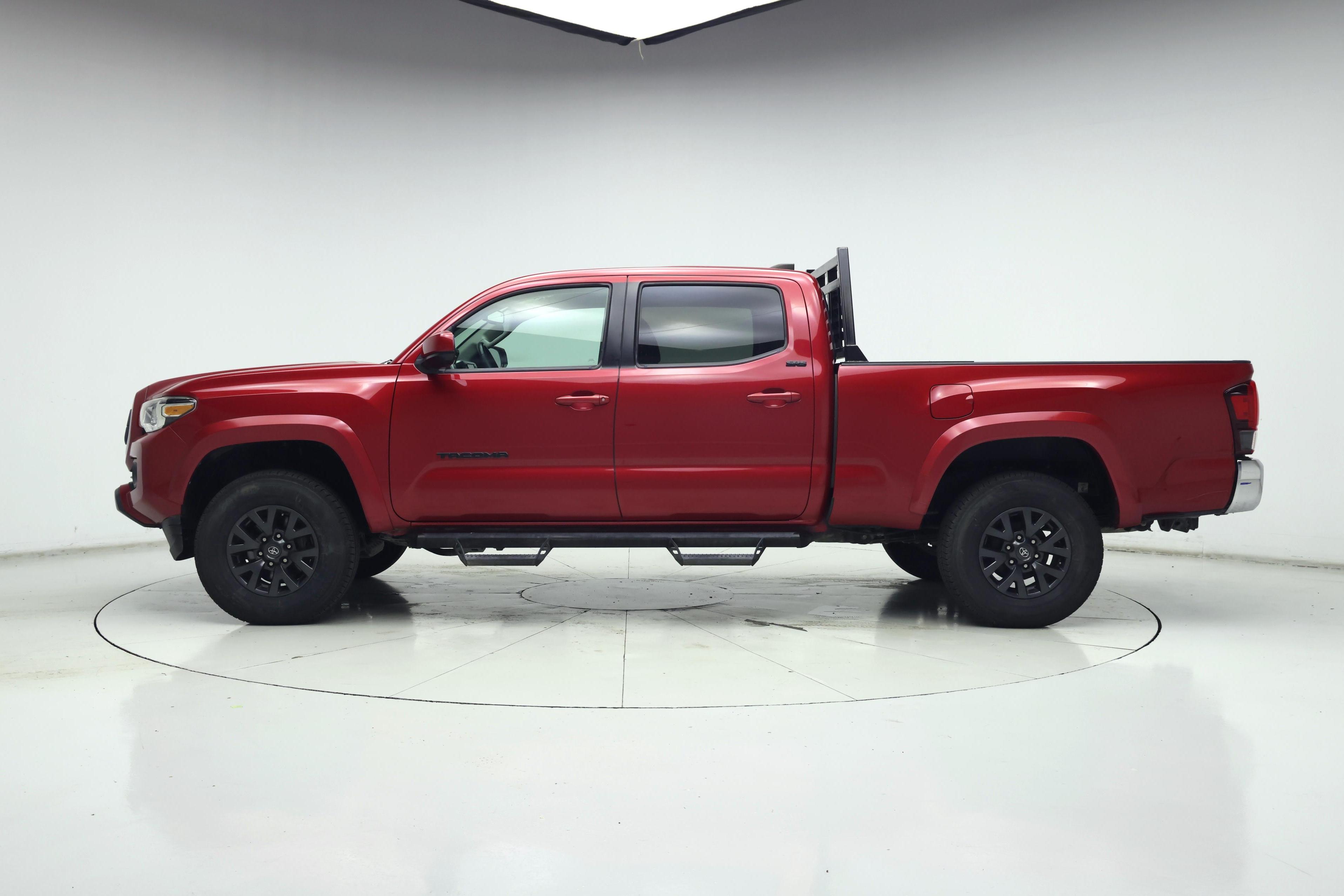 Thumbnail: 2021 Toyota Tacoma - 3