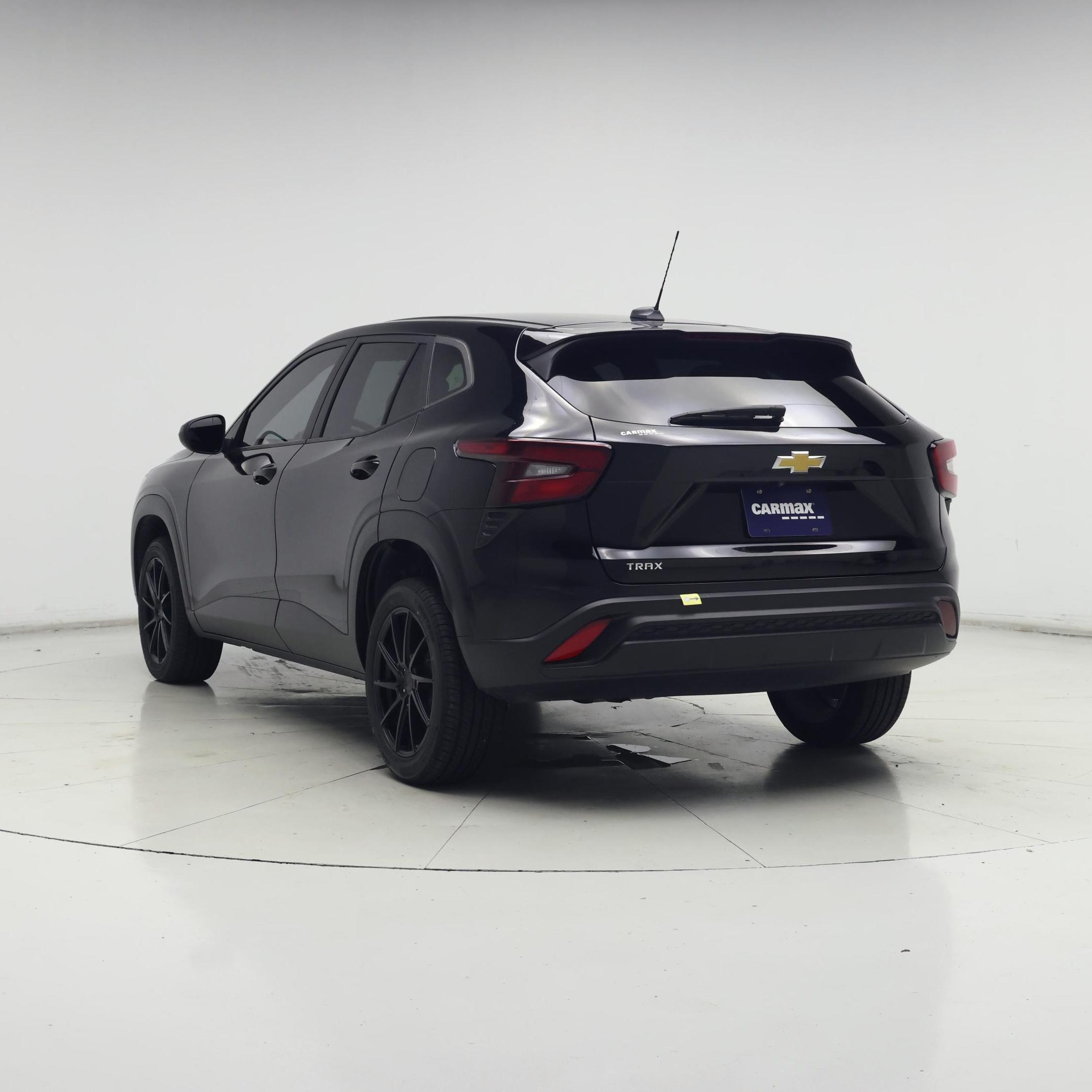 Thumbnail: 2024 Chevrolet Trax - 2