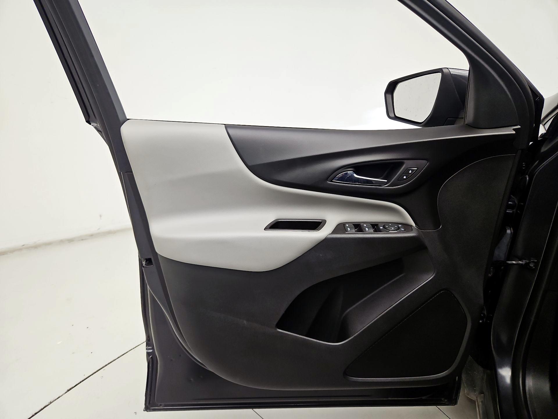 Thumbnail: 2022 Chevrolet Equinox - 12