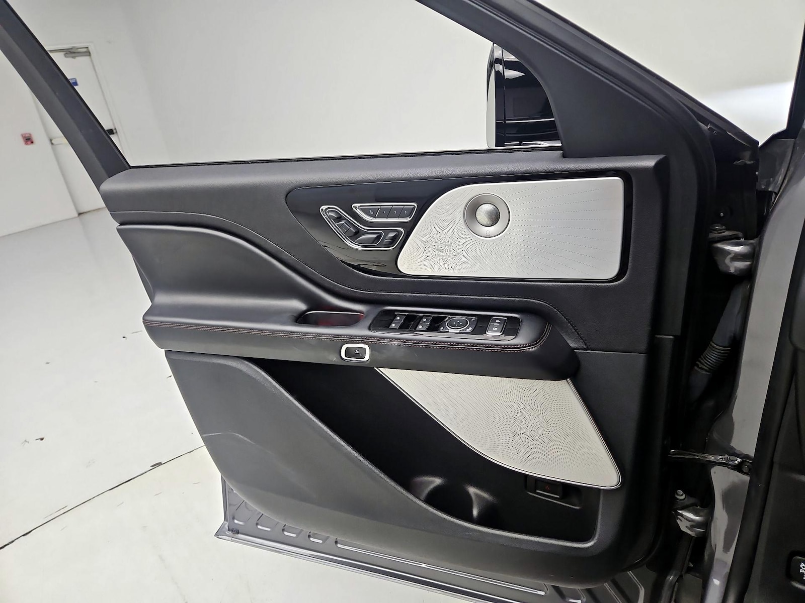 2022 Lincoln Aviator Reserve - Photo 13