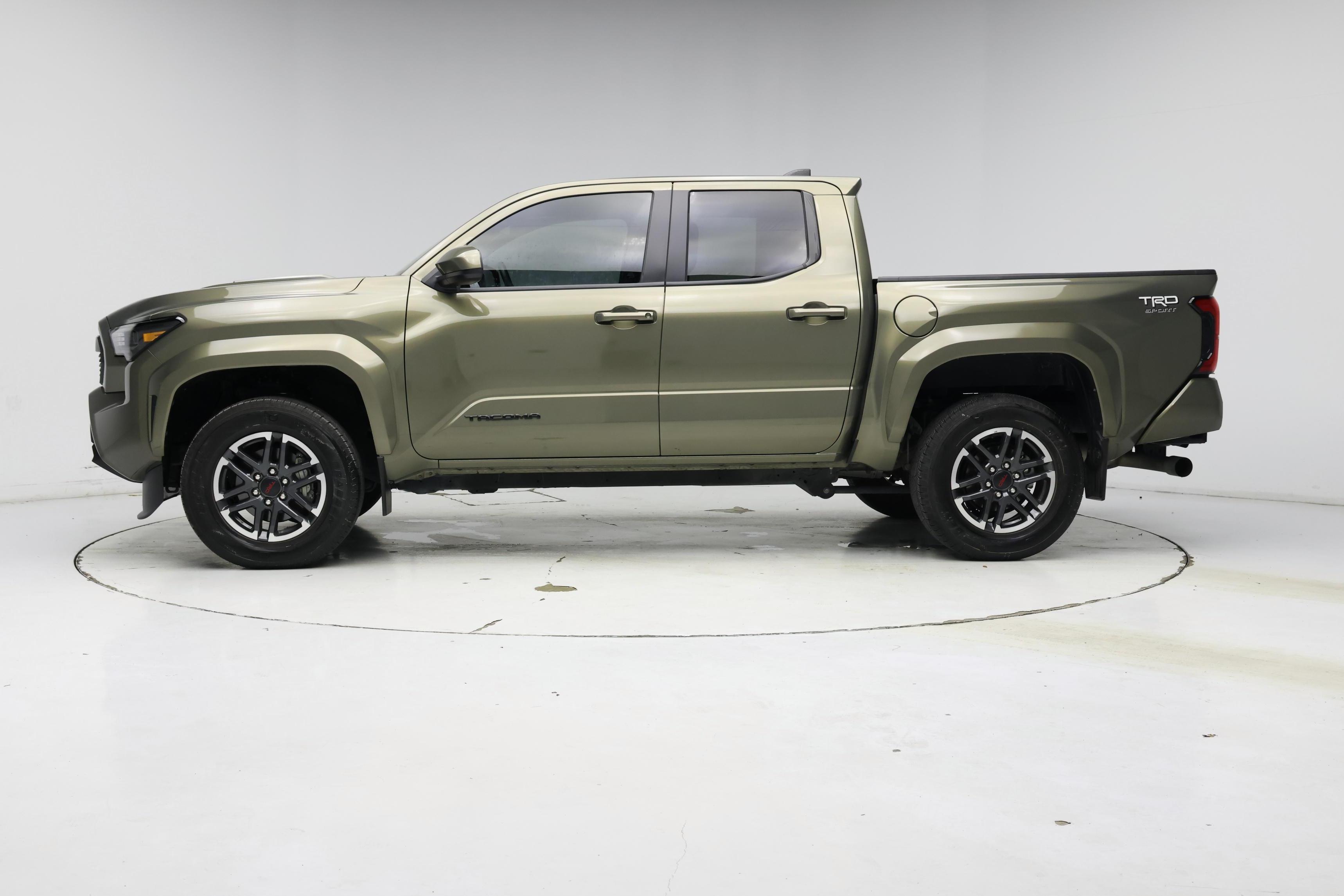 Thumbnail: 2024 Toyota Tacoma - 3