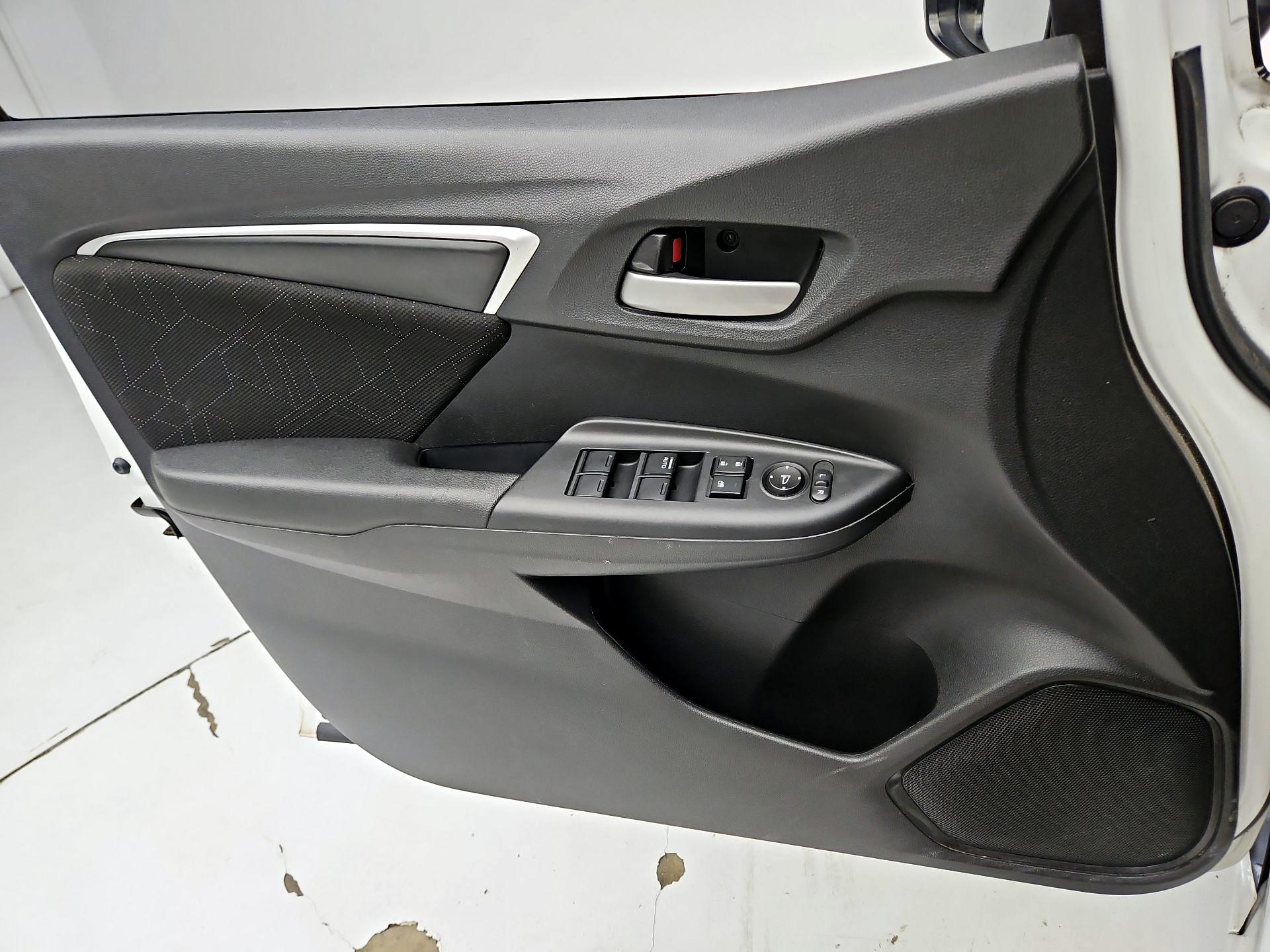 Thumbnail: 2015 Honda Fit - 12