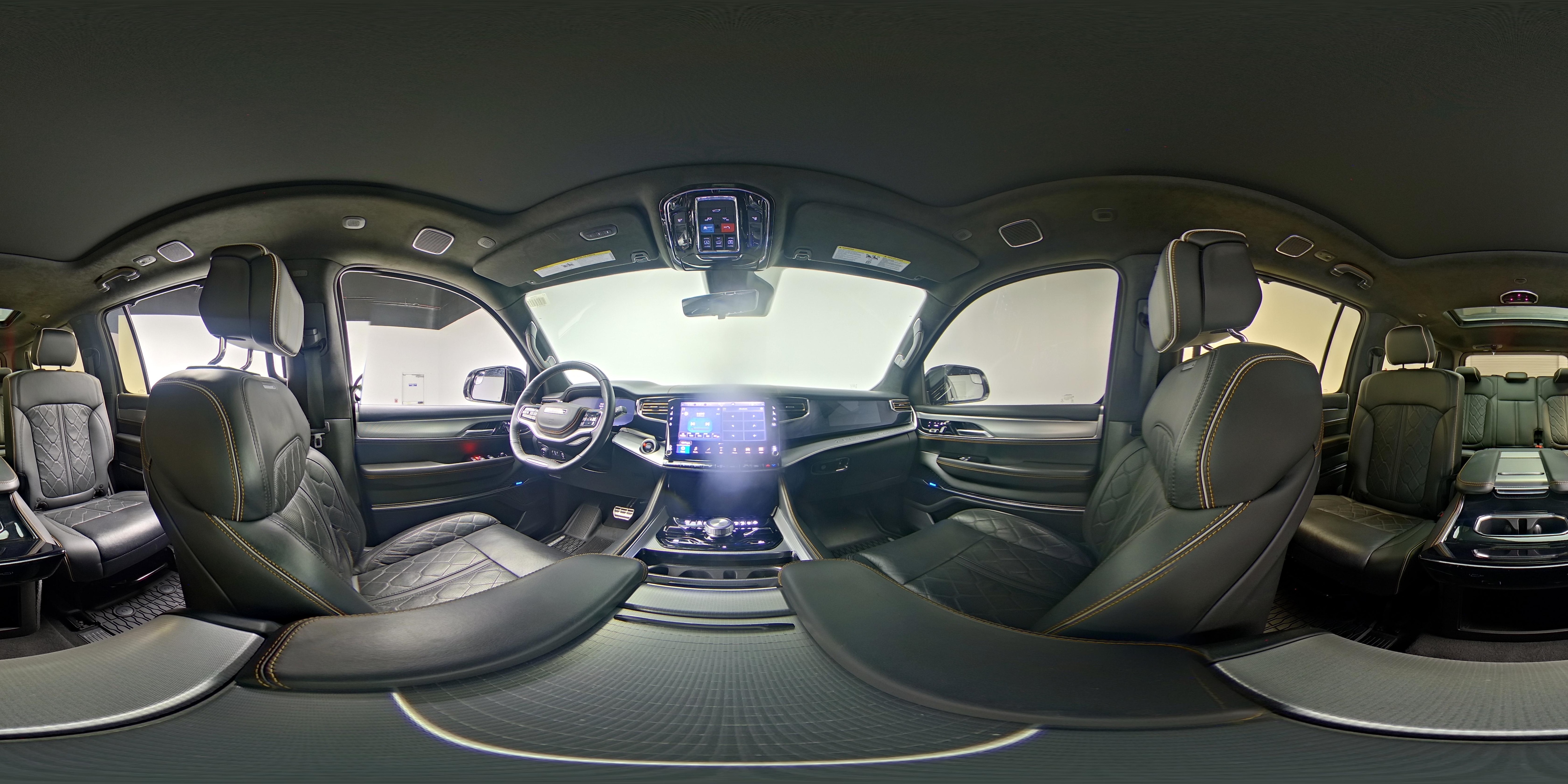 2023 Jeep Grand Wagoneer Series III - Photo 28