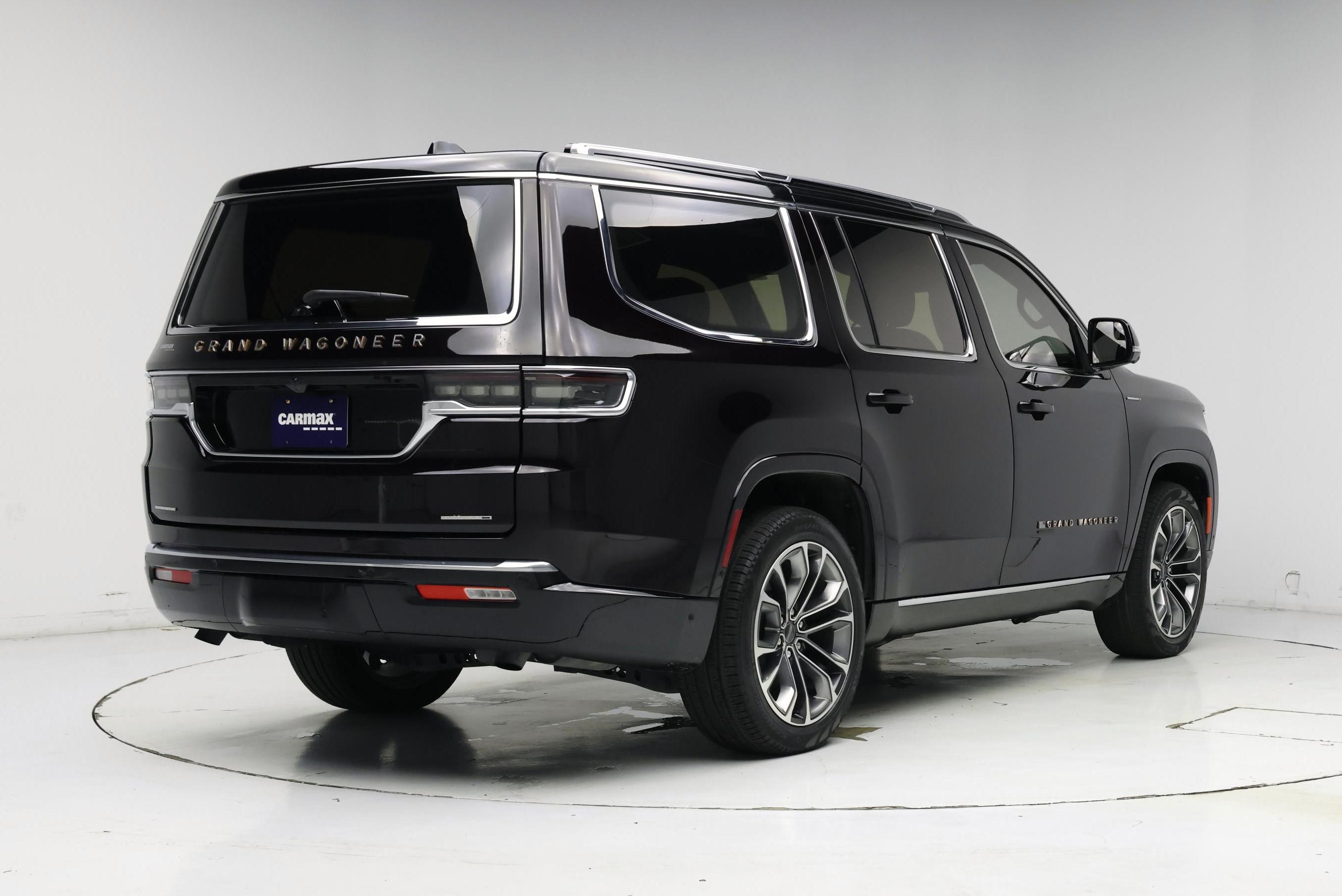 Thumbnail: 2023 Jeep Grand Wagoneer - 8