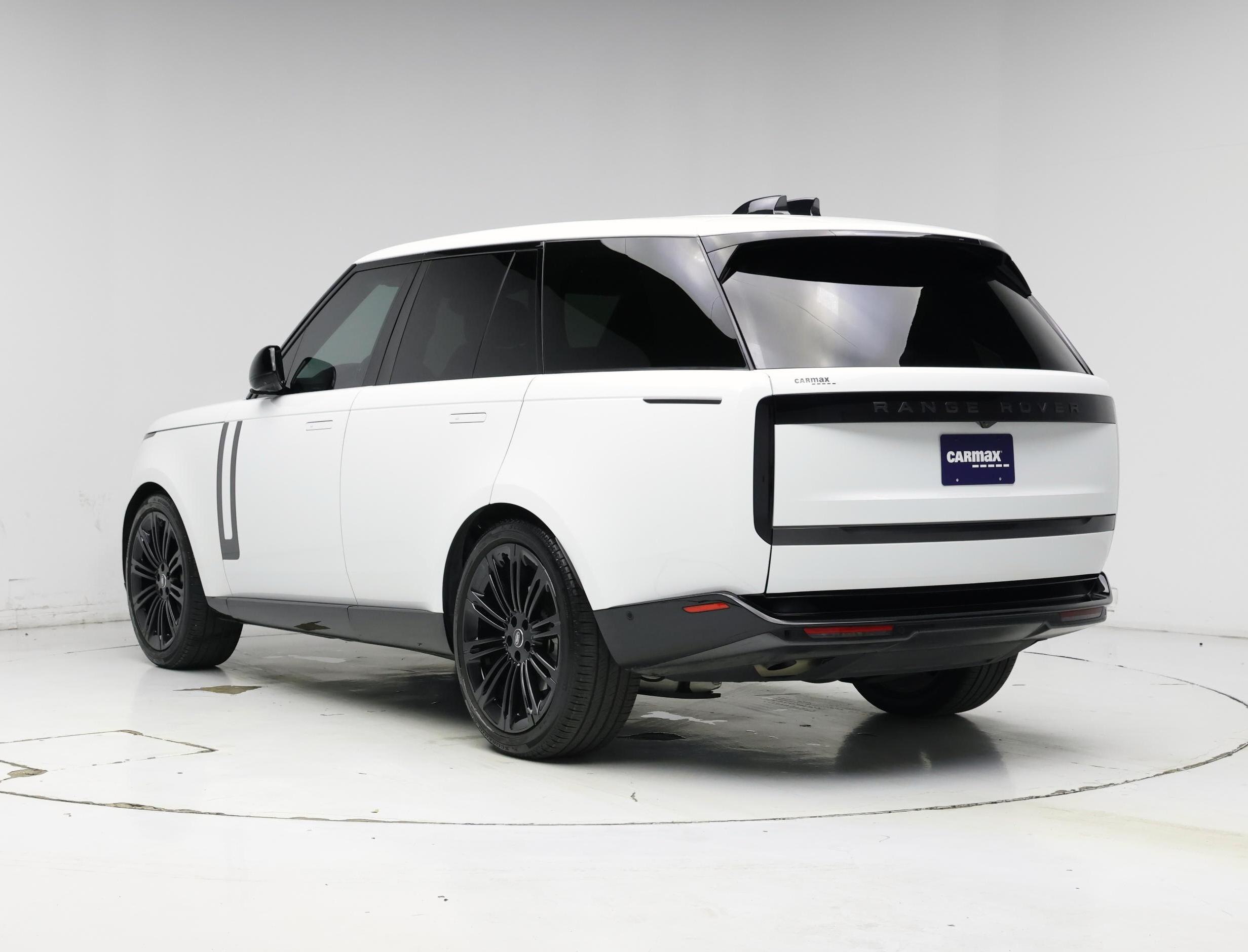 Thumbnail: 2025 Land Rover Range Rover - 2