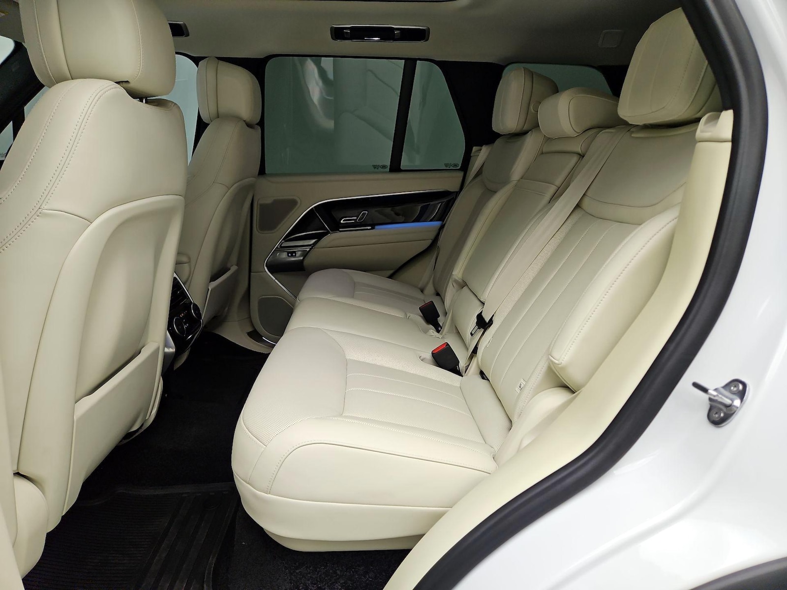 2025 Land Rover Range Rover SE - Photo 22