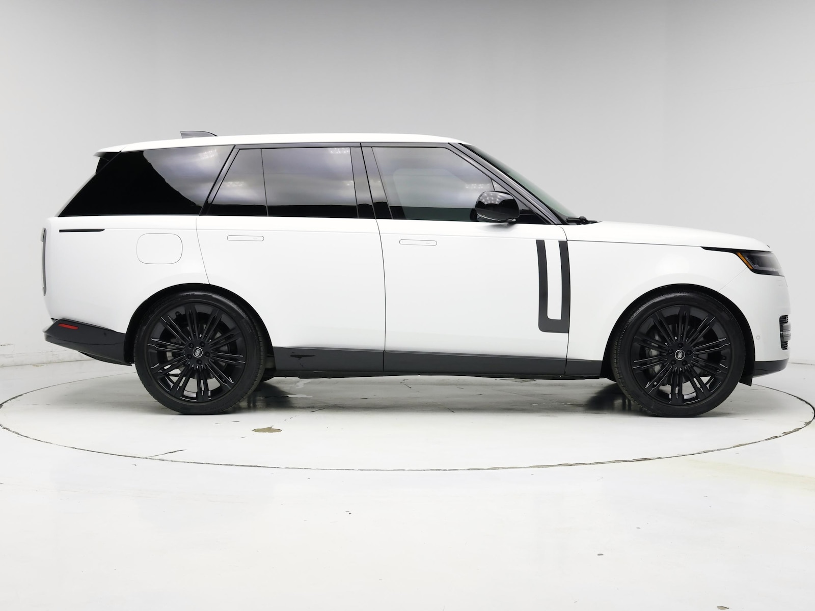 2025 Land Rover Range Rover SE - Photo 8