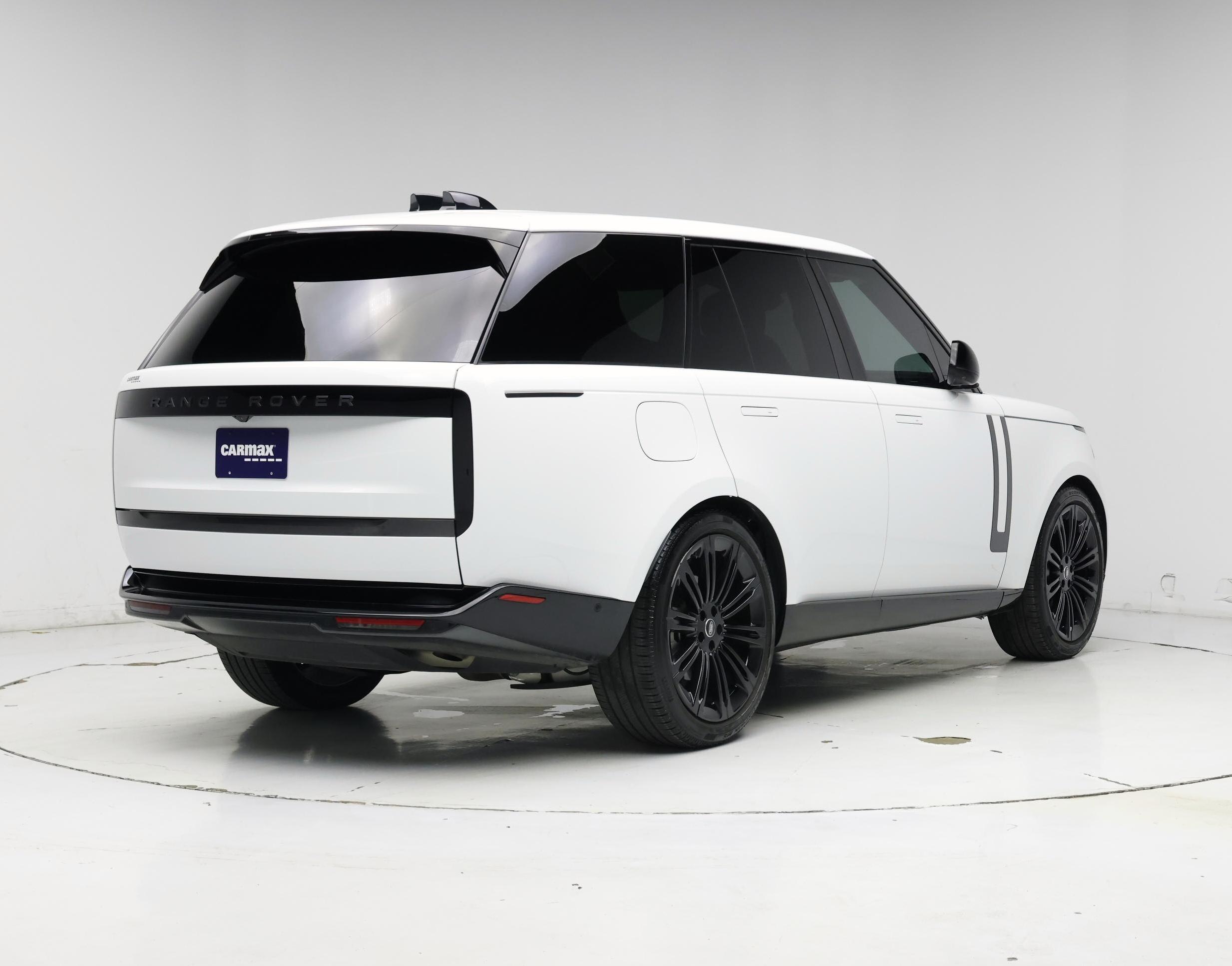 Thumbnail: 2025 Land Rover Range Rover - 8