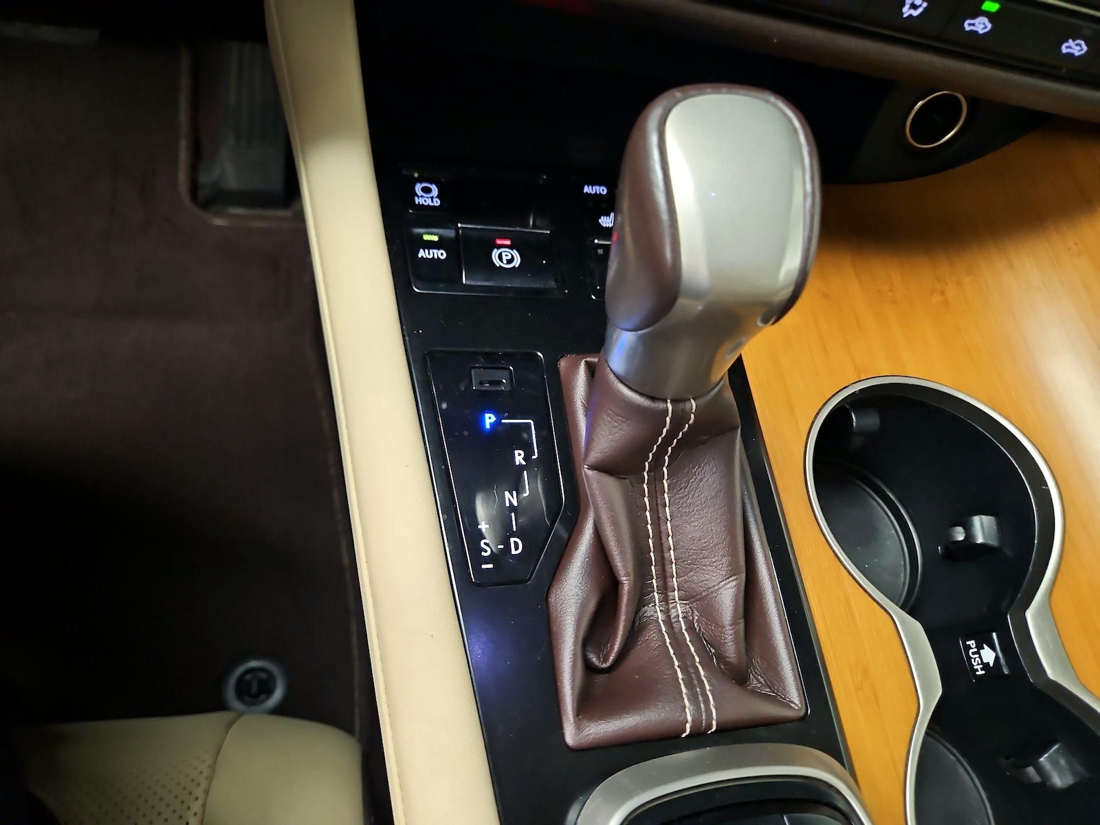 2019 Lexus RX 350 - Photo 18