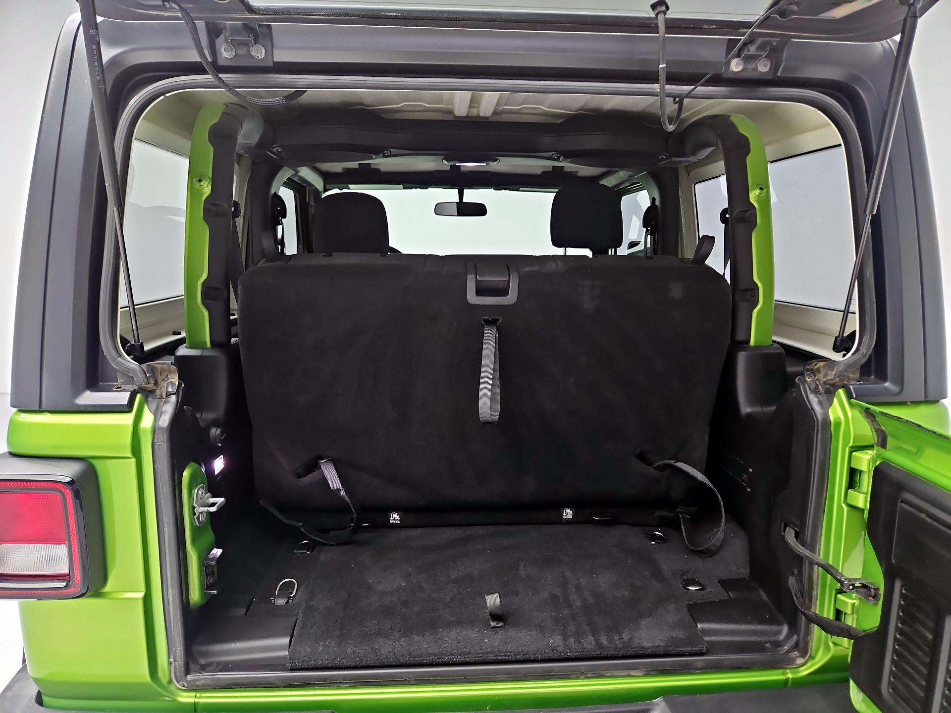 Thumbnail: 2018 Jeep Wrangler - 20