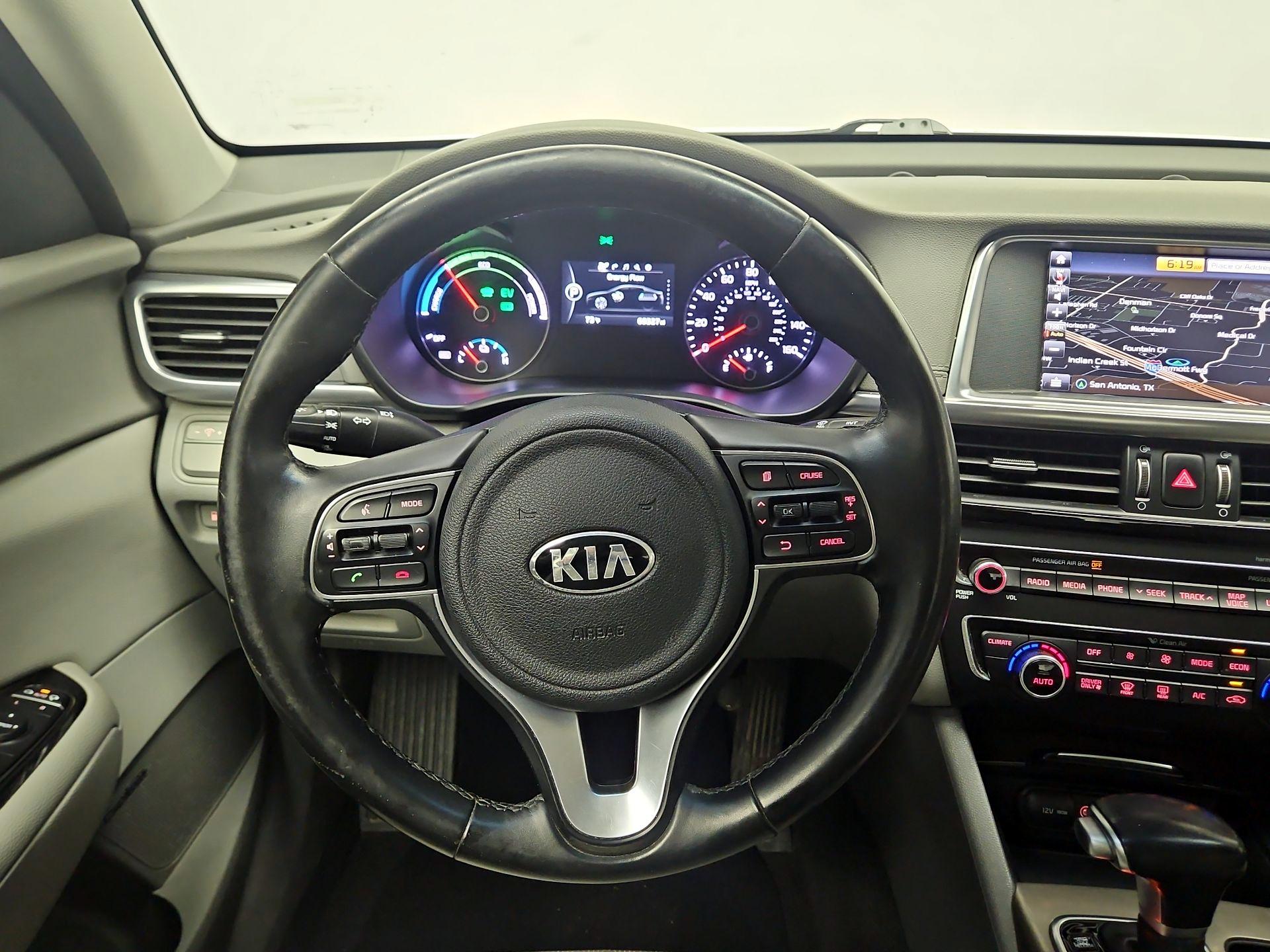 Thumbnail: 2017 Kia Optima - 10