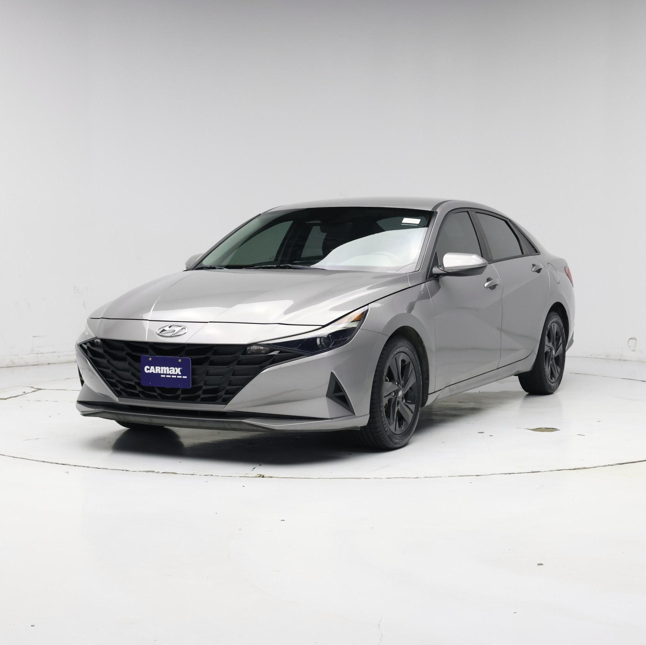 Thumbnail: 2022 Hyundai Elantra - 4