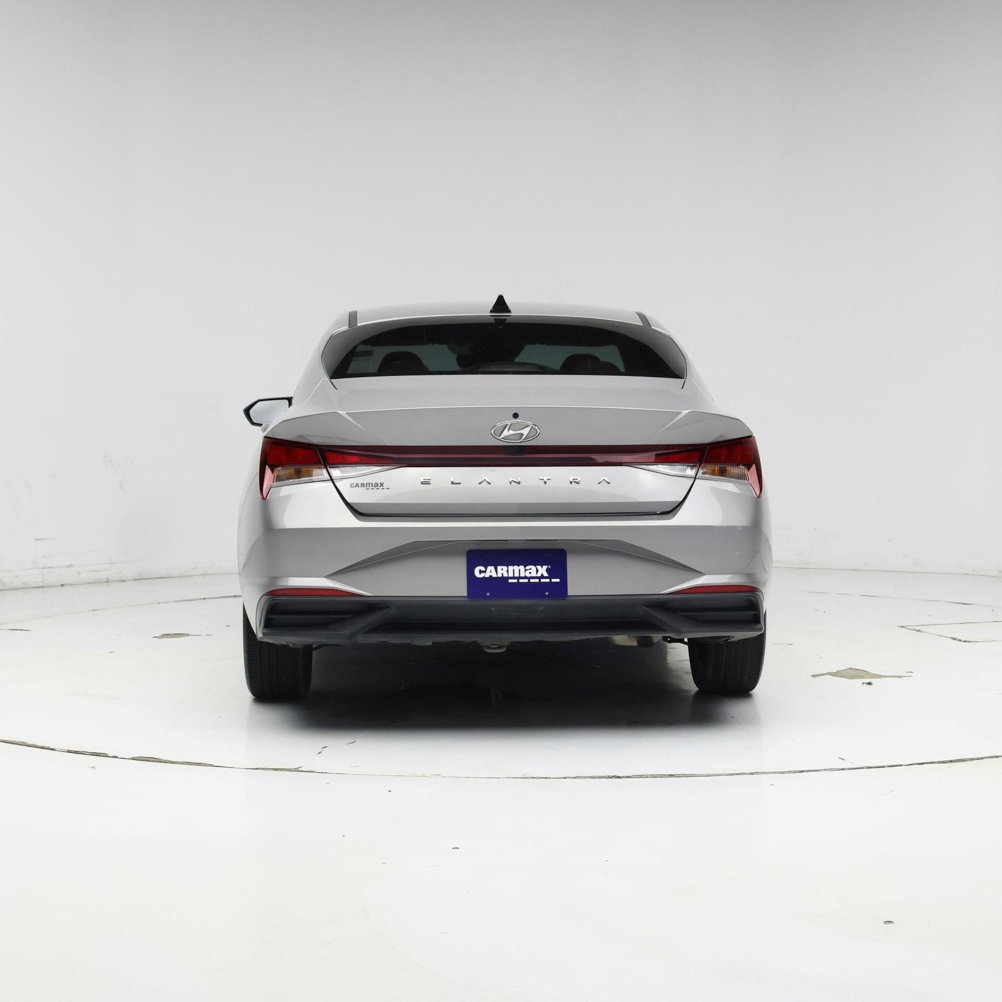 Thumbnail: 2022 Hyundai Elantra - 6