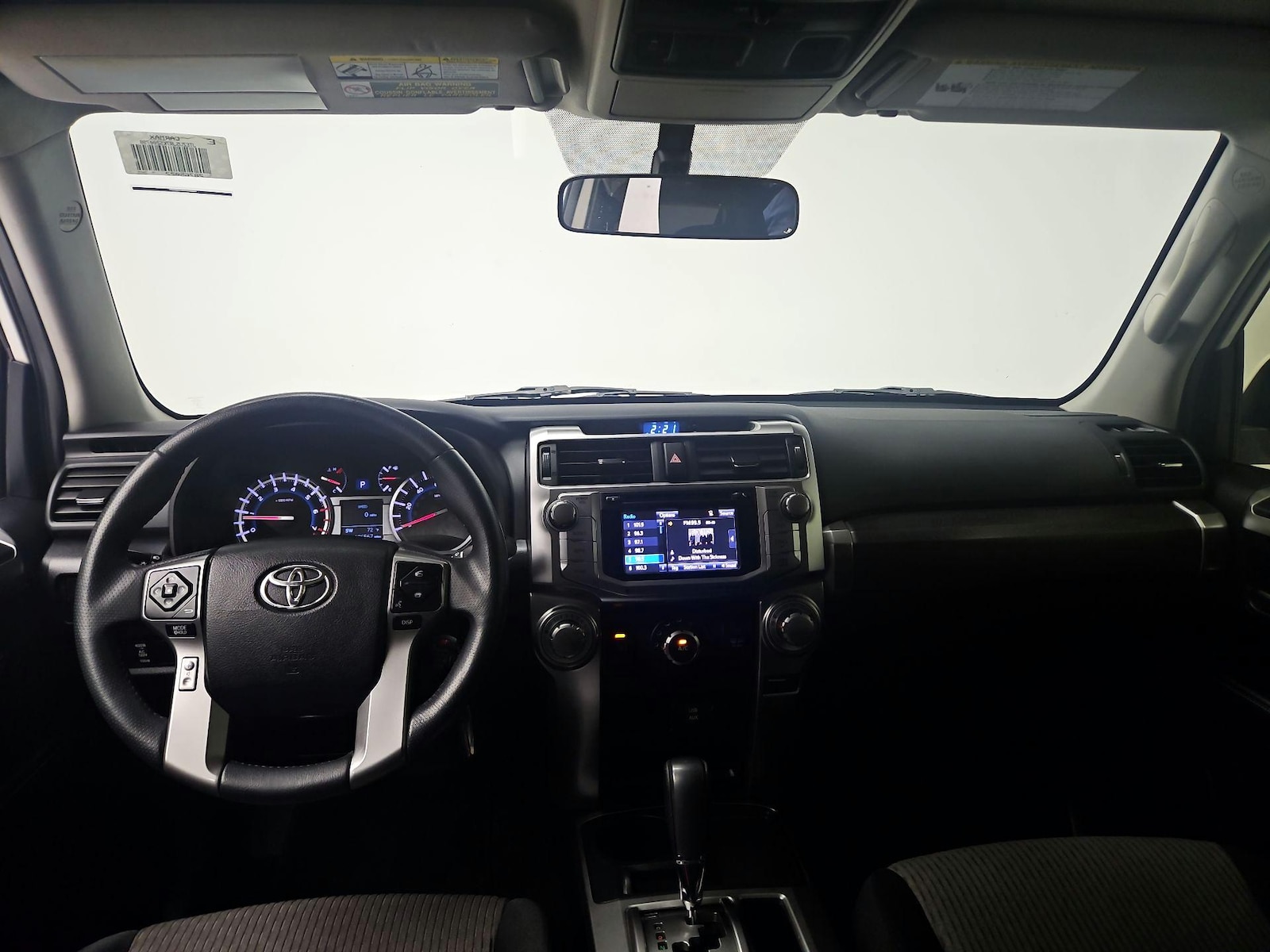 2019 Toyota 4Runner SR5 - Photo 10