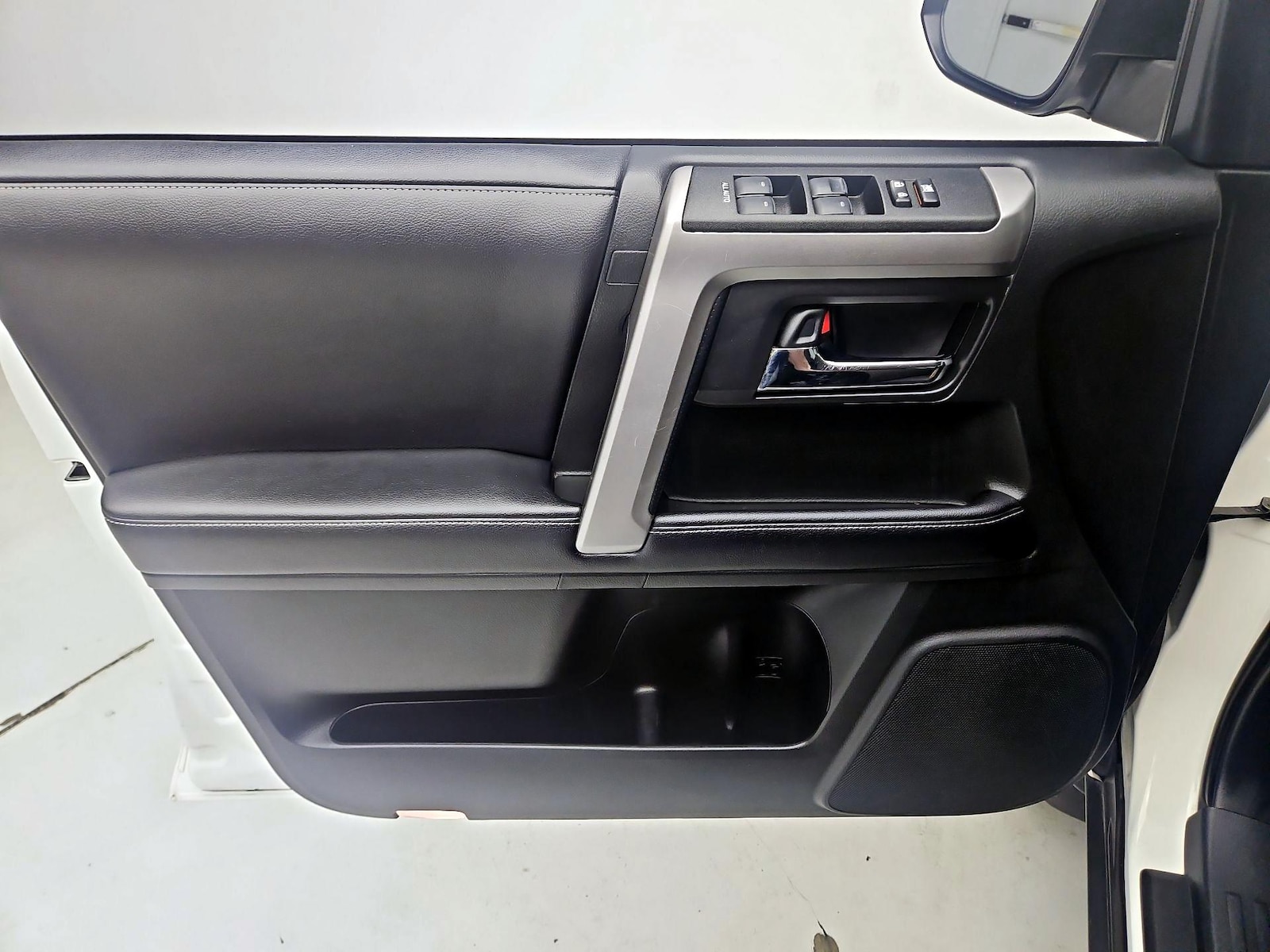 2019 Toyota 4Runner SR5 - Photo 13