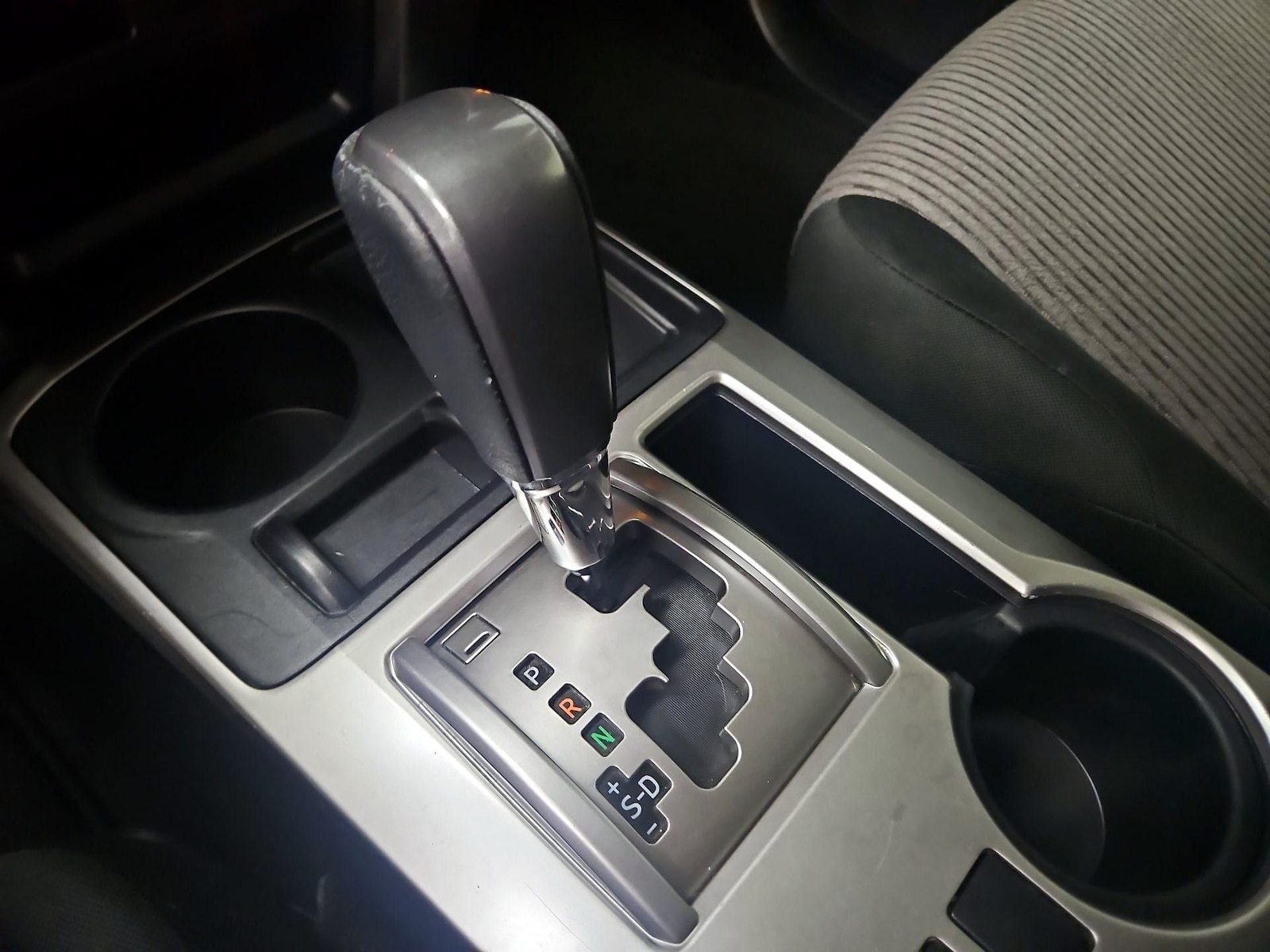 2019 Toyota 4Runner SR5 - Photo 18