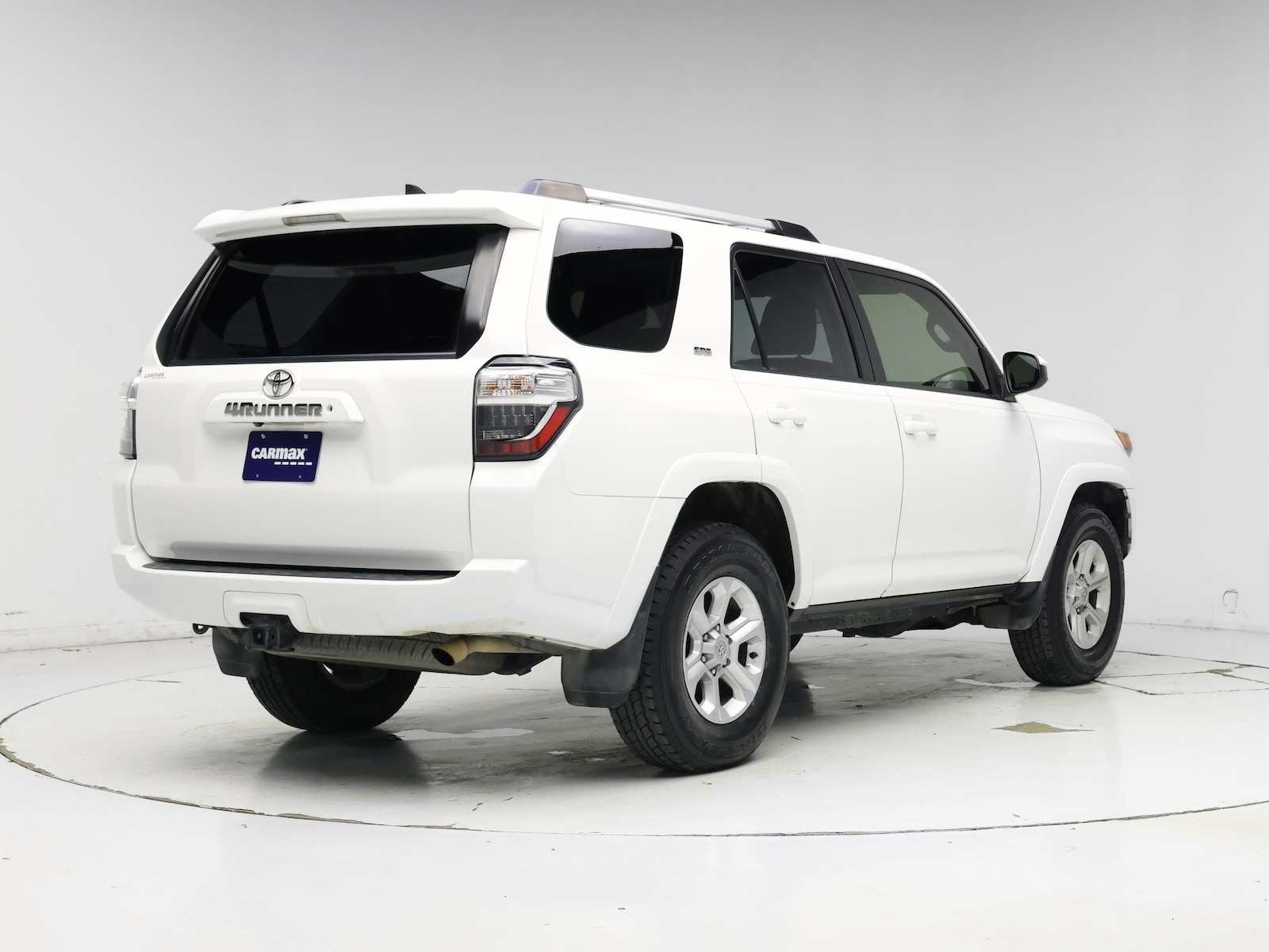 2019 Toyota 4Runner SR5 - Photo 9