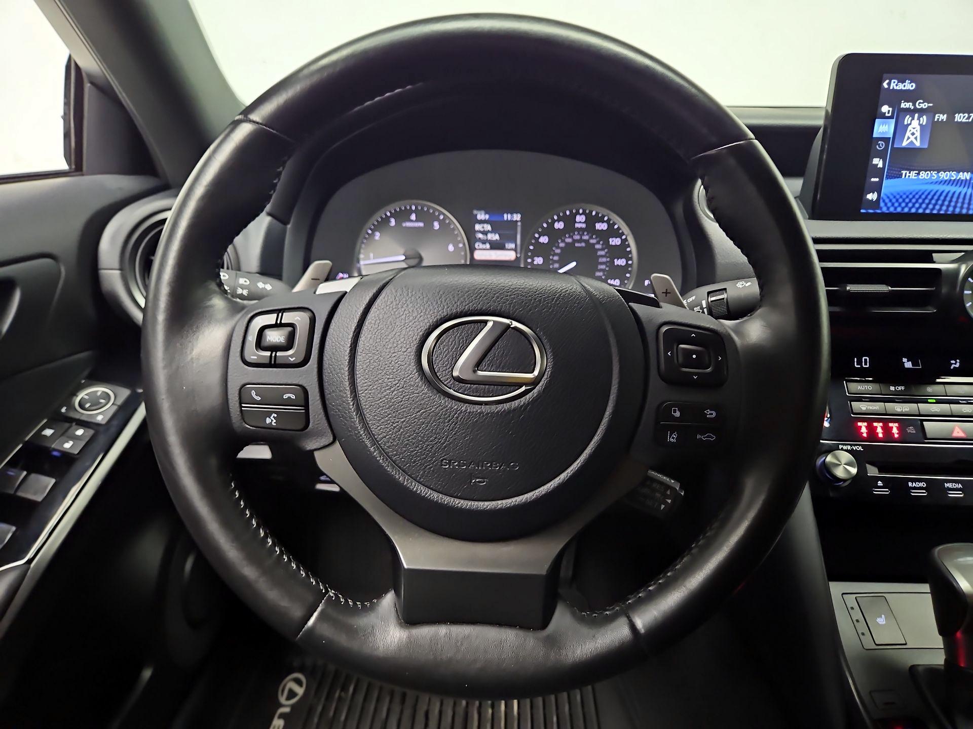 Thumbnail: 2024 Lexus IS - 10