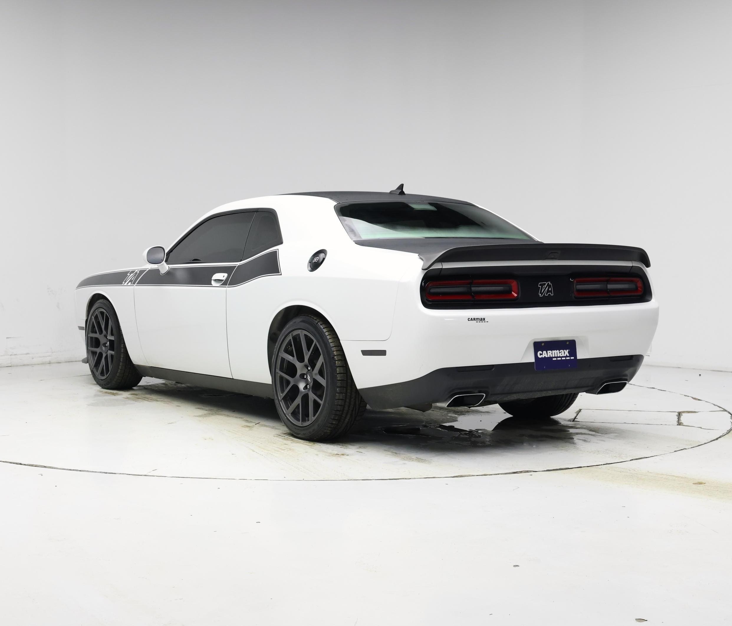Thumbnail: 2019 Dodge Challenger - 2
