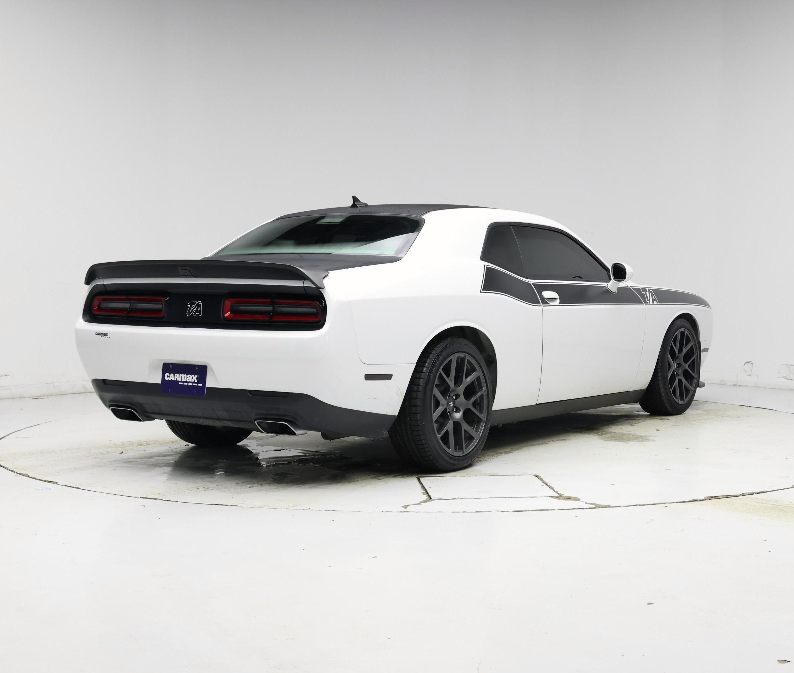 Thumbnail: 2019 Dodge Challenger - 8