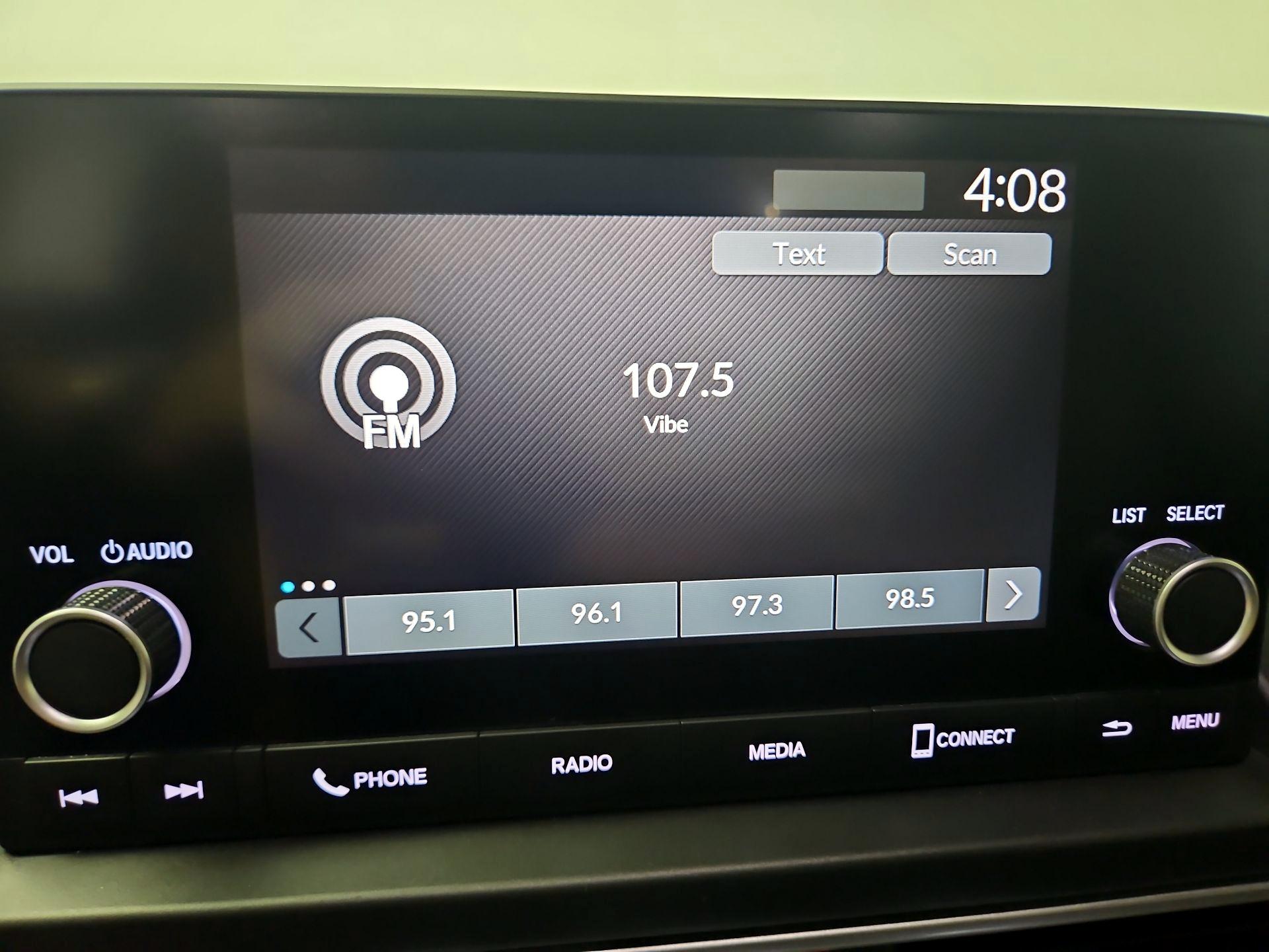 Thumbnail: 2024 Honda Pilot - 15