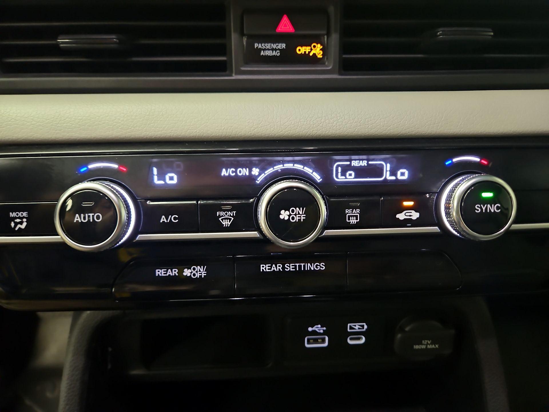 Thumbnail: 2024 Honda Pilot - 16