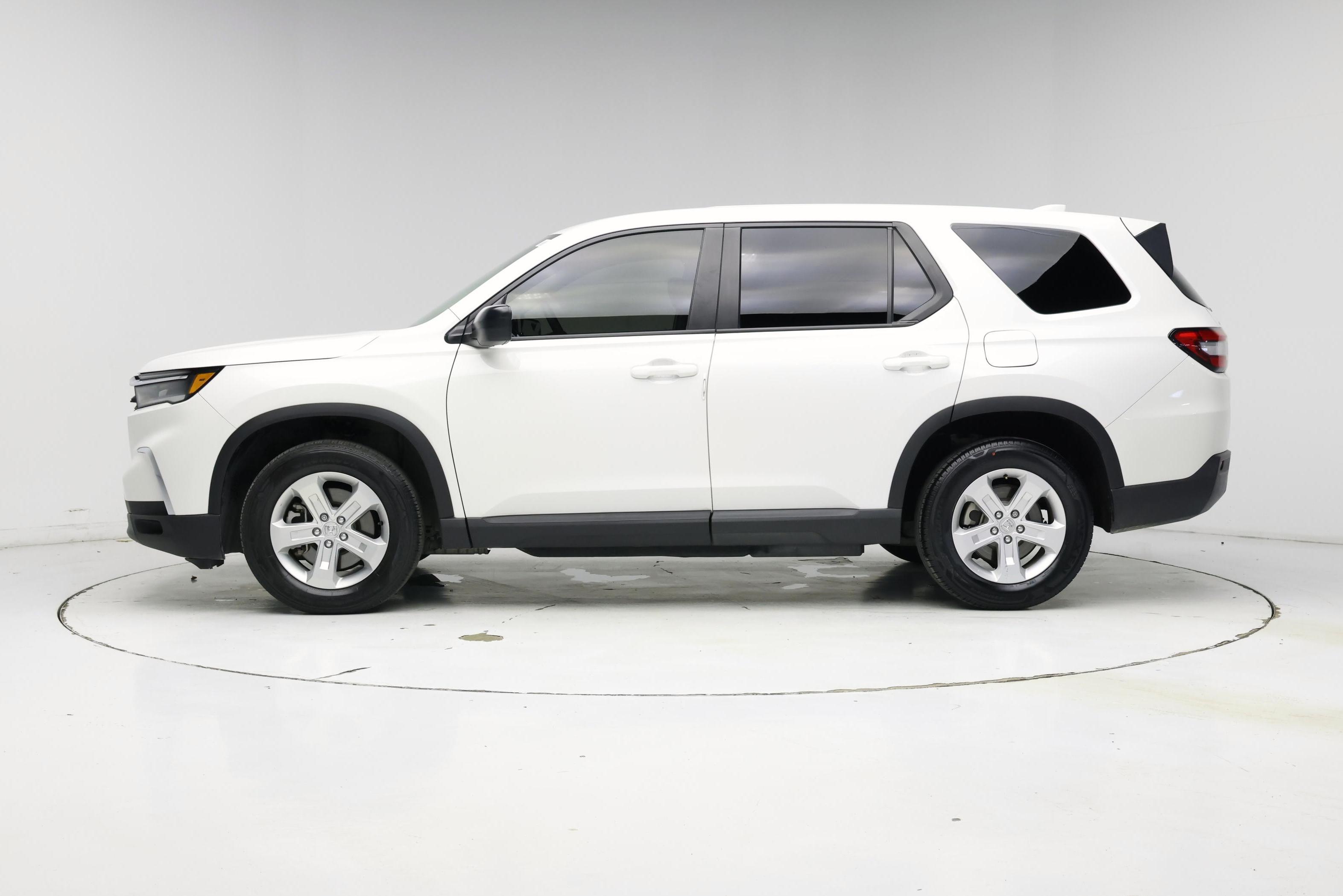 Thumbnail: 2024 Honda Pilot - 3