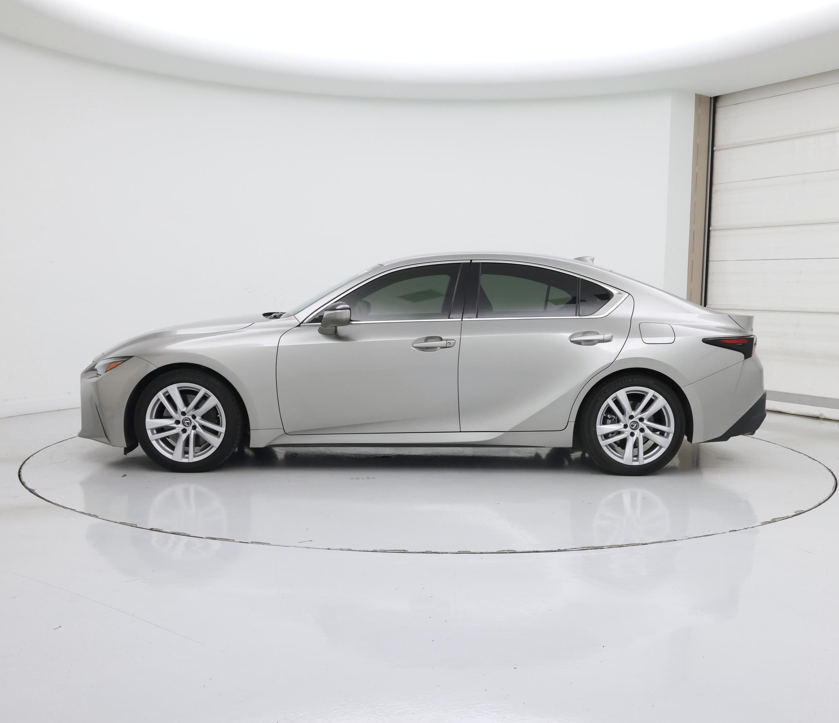 Thumbnail: 2021 Lexus IS - 3