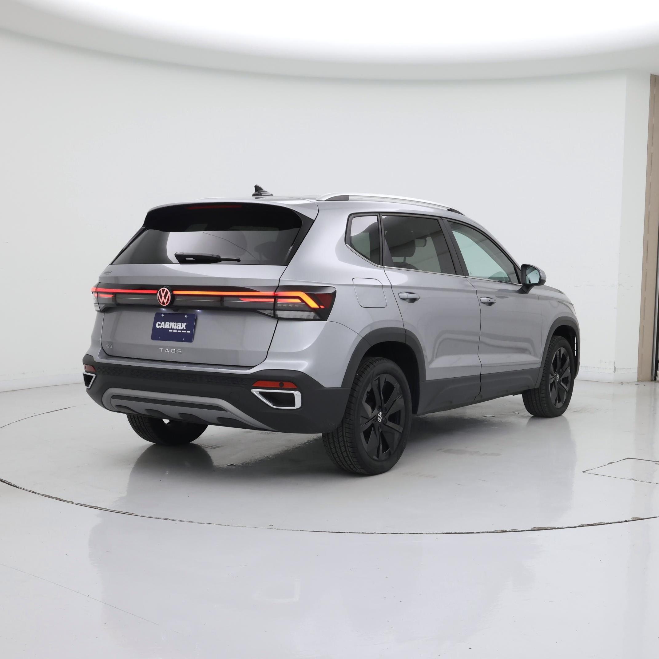 Thumbnail: 2025 Volkswagen Taos - 8
