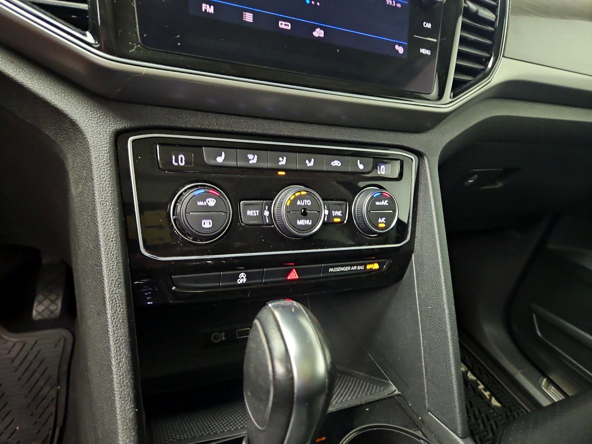 Thumbnail: 2018 Volkswagen Atlas - 16